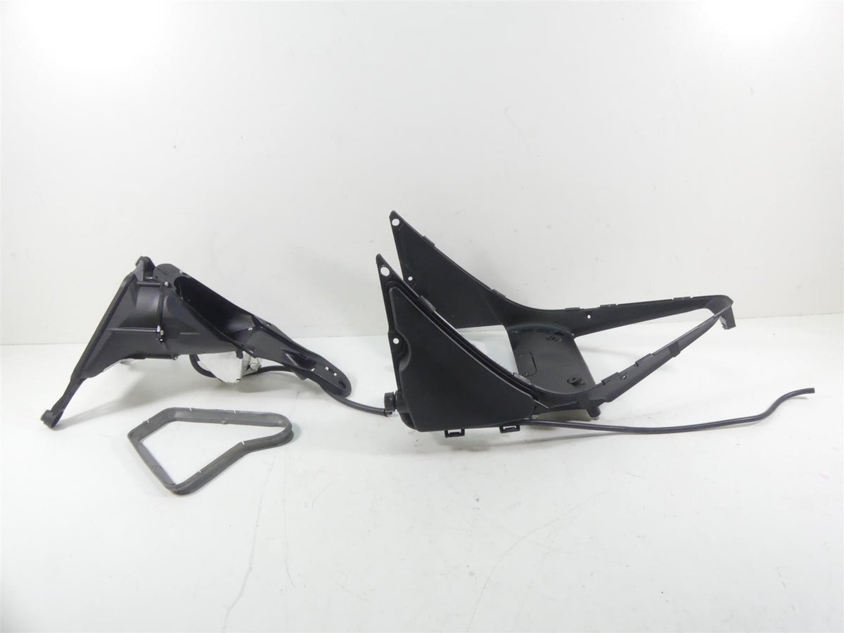 2020 Ducati Panigale V2 Coolant Fan & Radiator Cover Reservoir Set 8292A342A {{ shop.shopifyCountryName }} - Mototech271