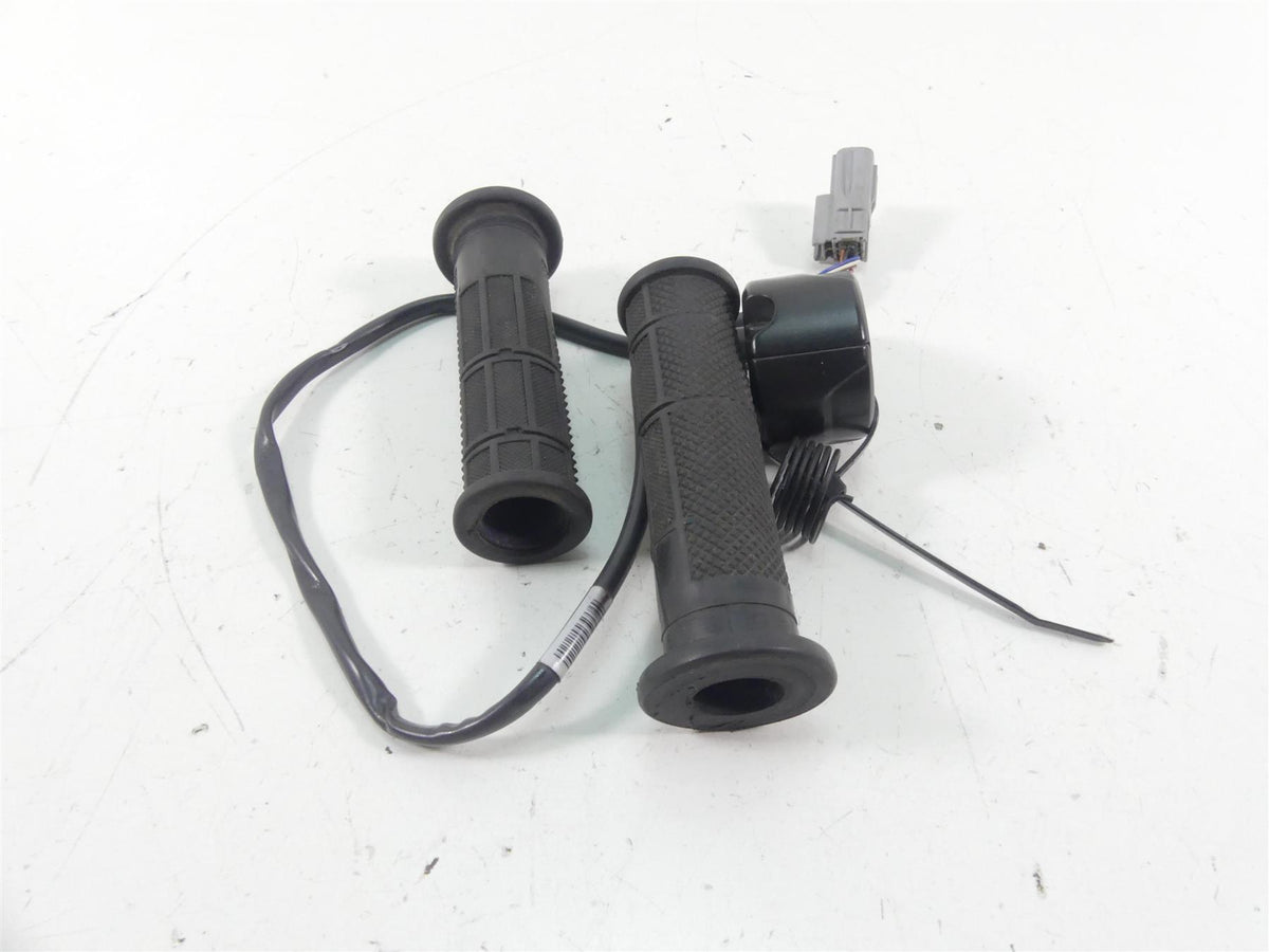 2018 Ducati Hypermotard 939 SP Ride By Wire Throttle Grip Handle 66020033E {{ shop.shopifyCountryName }} - Mototech271