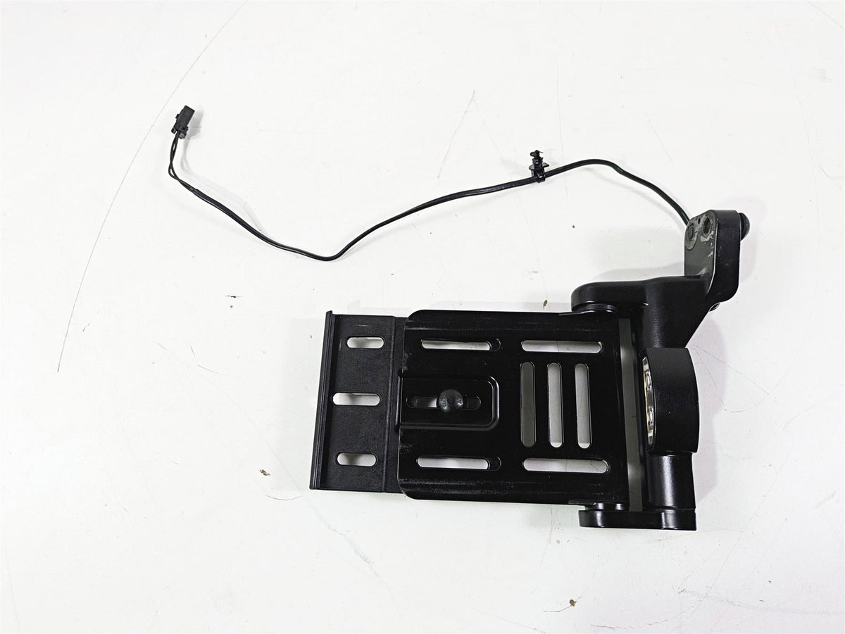 2010 Harley VRSCF Muscle Rod Side License Plate Holder Mount 69390-09 {{ shop.shopifyCountryName }} - Mototech271