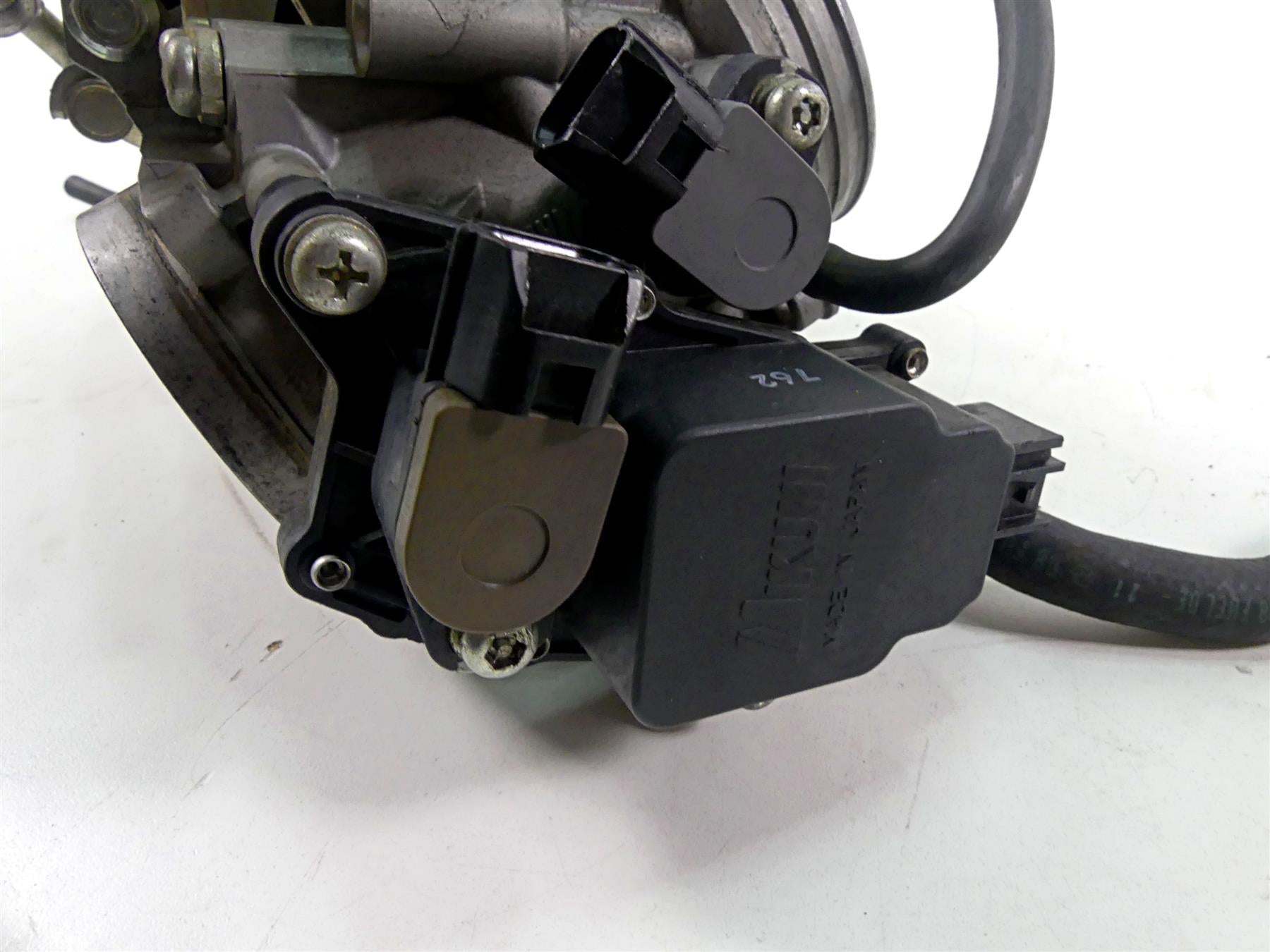 2008 Suzuki M109R VZR1800 Mikuni Throttle Body Fuel Injection 13405-48G20 {{ shop.shopifyCountryName }} - Mototech271