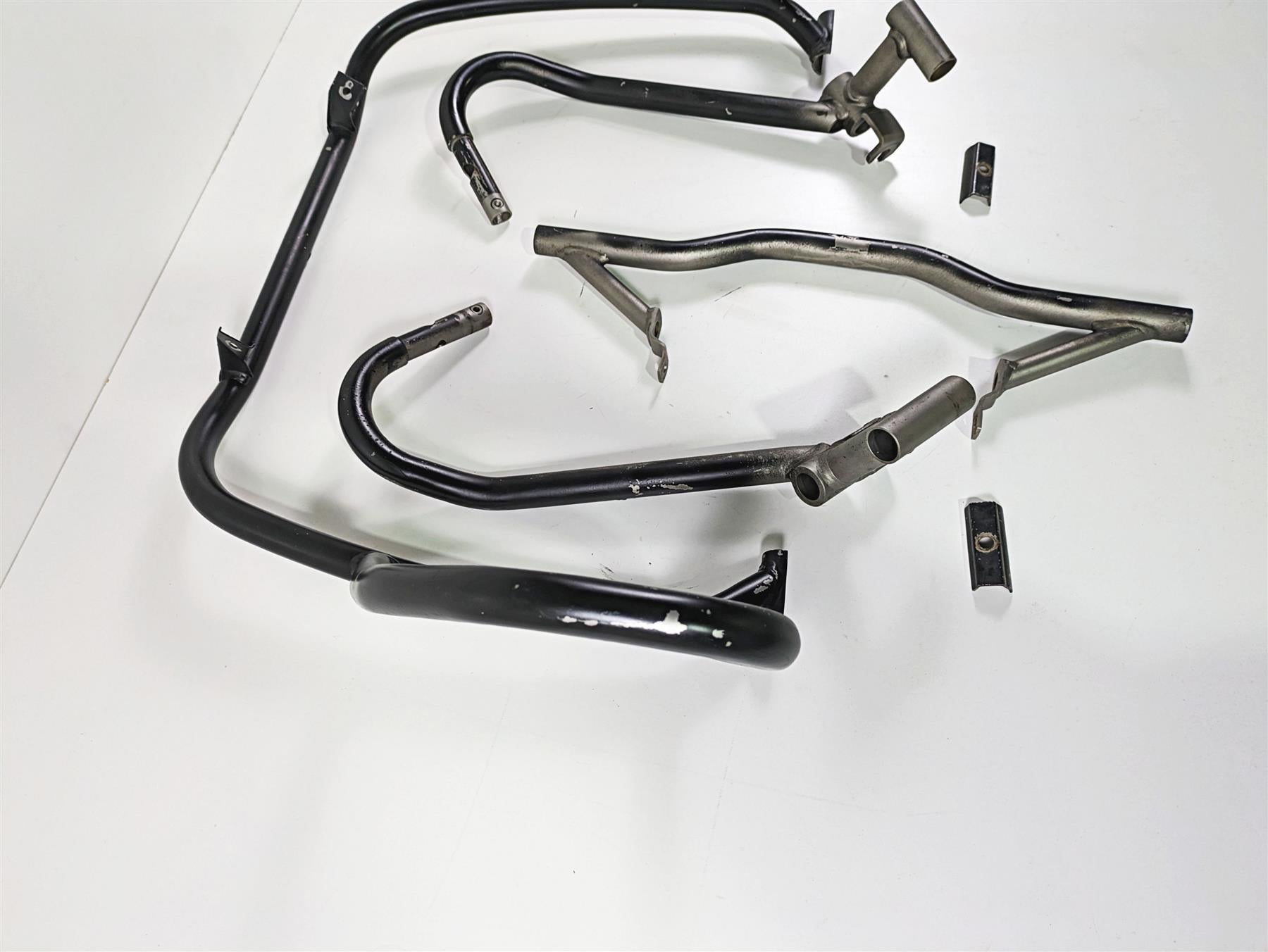2006 BMW R1200GS K255 Adv Engine Tank Crash Guard Set 46637711397 46637711396 {{ shop.shopifyCountryName }} - Mototech271