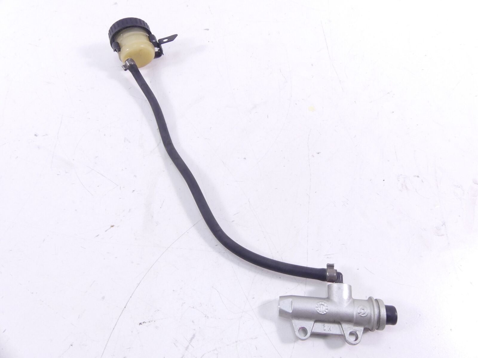 2012 BMW R1200GS K25 Rear Brake Master Cylinder 14mm 34317699574 {{ shop.shopifyCountryName }} - Mototech271
