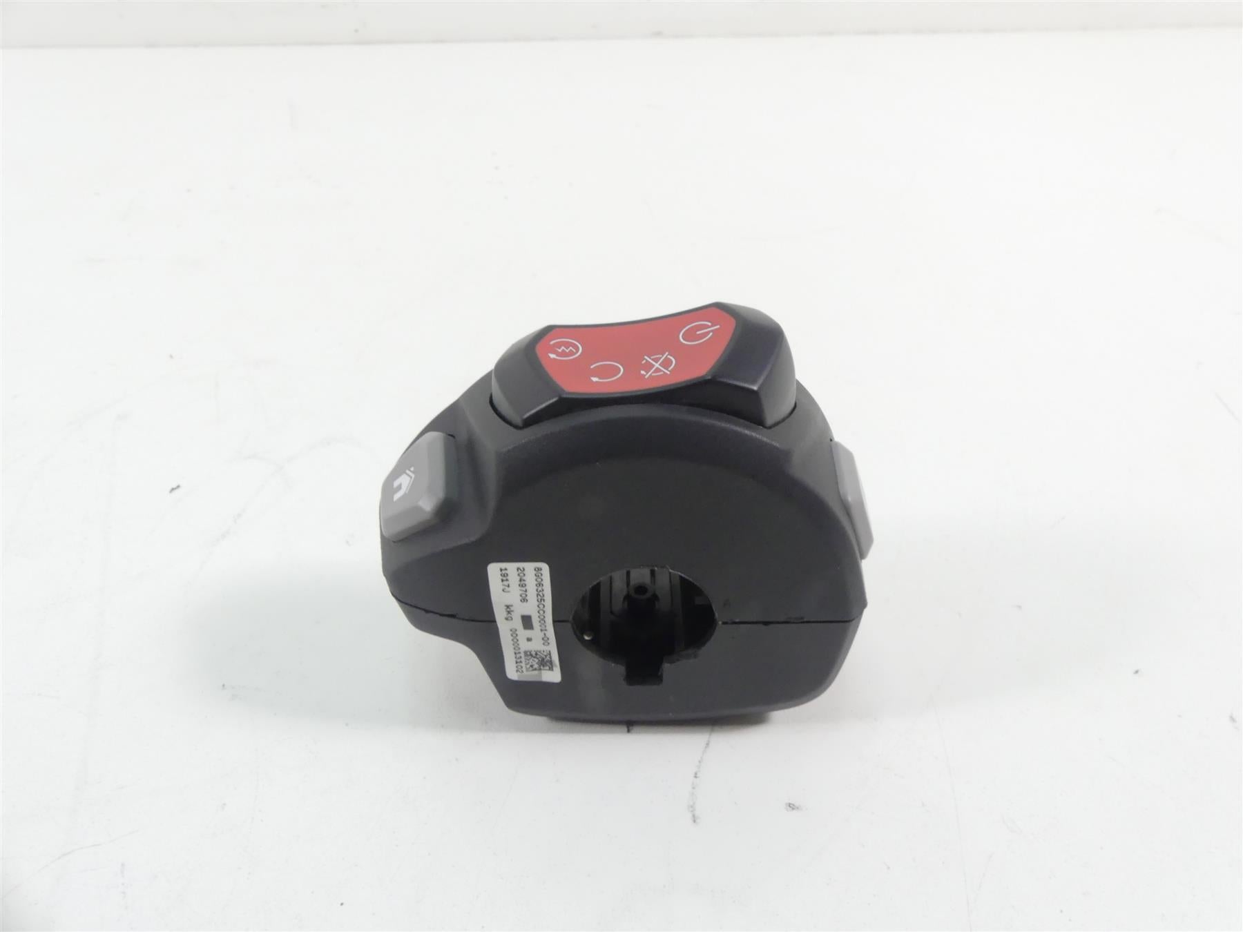 2020 Triumph Speed Triple RS 1050 Right Start Kill Lock Control Switch T2049706 {{ shop.shopifyCountryName }} - Mototech271