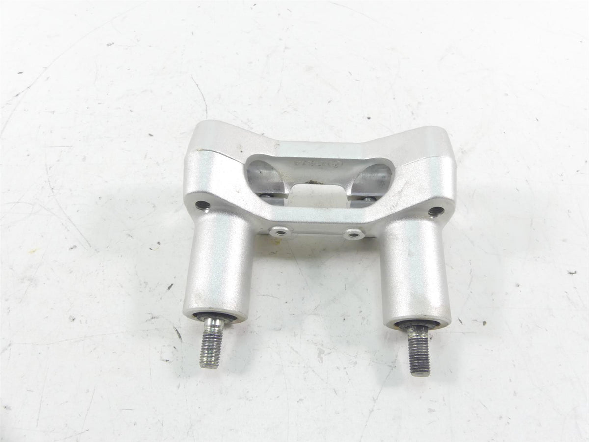 2020 Ducati Multistrada 1260 Enduro Handlebar Holder Riser Clamp 36011792AA {{ shop.shopifyCountryName }} - Mototech271