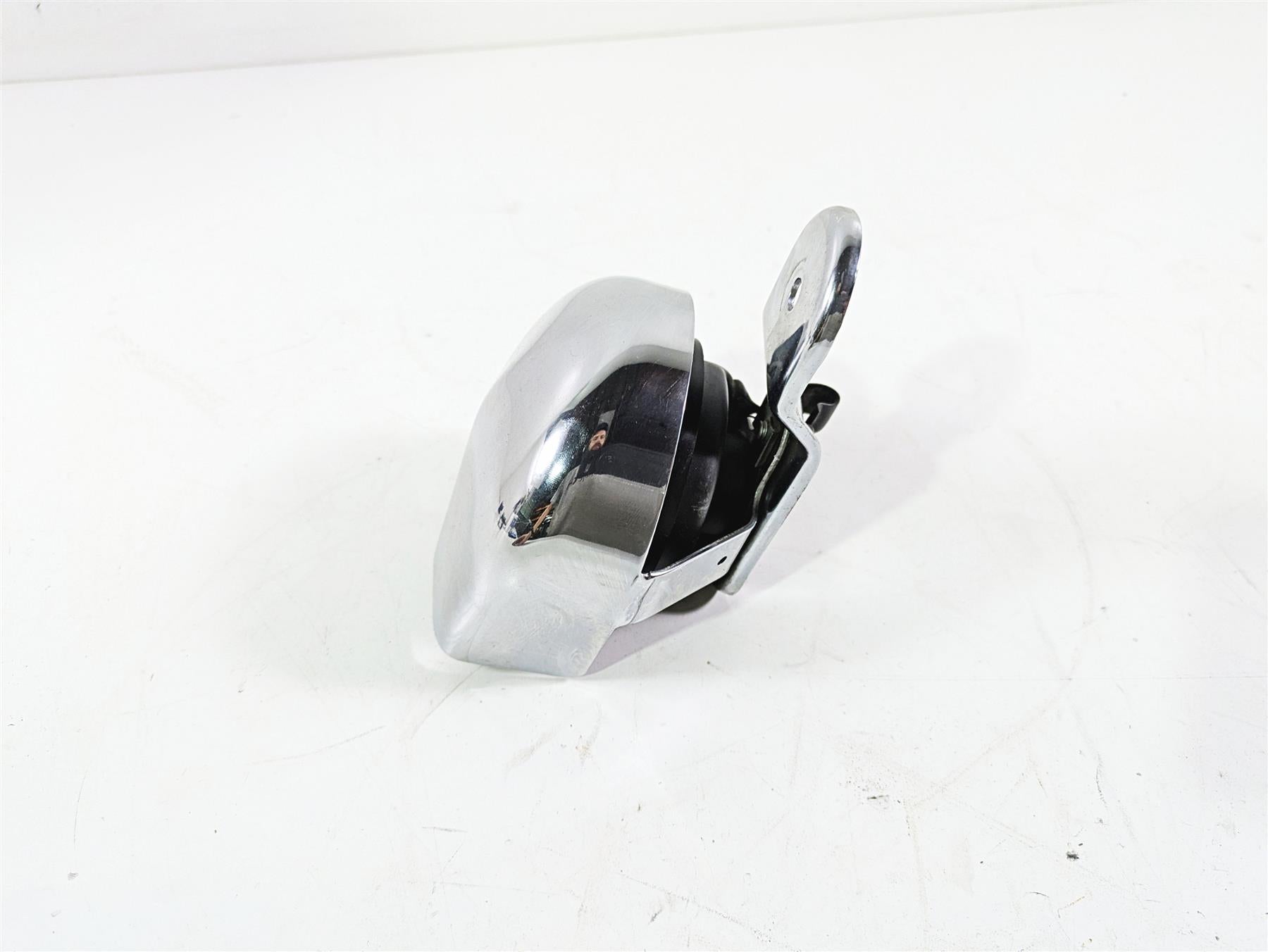 2010 Harley Touring FLHX Street Glide Horn & Chrome Cover 61300478A {{ shop.shopifyCountryName }} - Mototech271