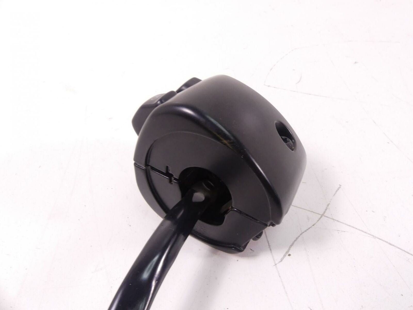 2009 Harley VRSCAW V-Rod Left Control Switch Turn Signal Horn Lights 71682-06A {{ shop.shopifyCountryName }} - Mototech271