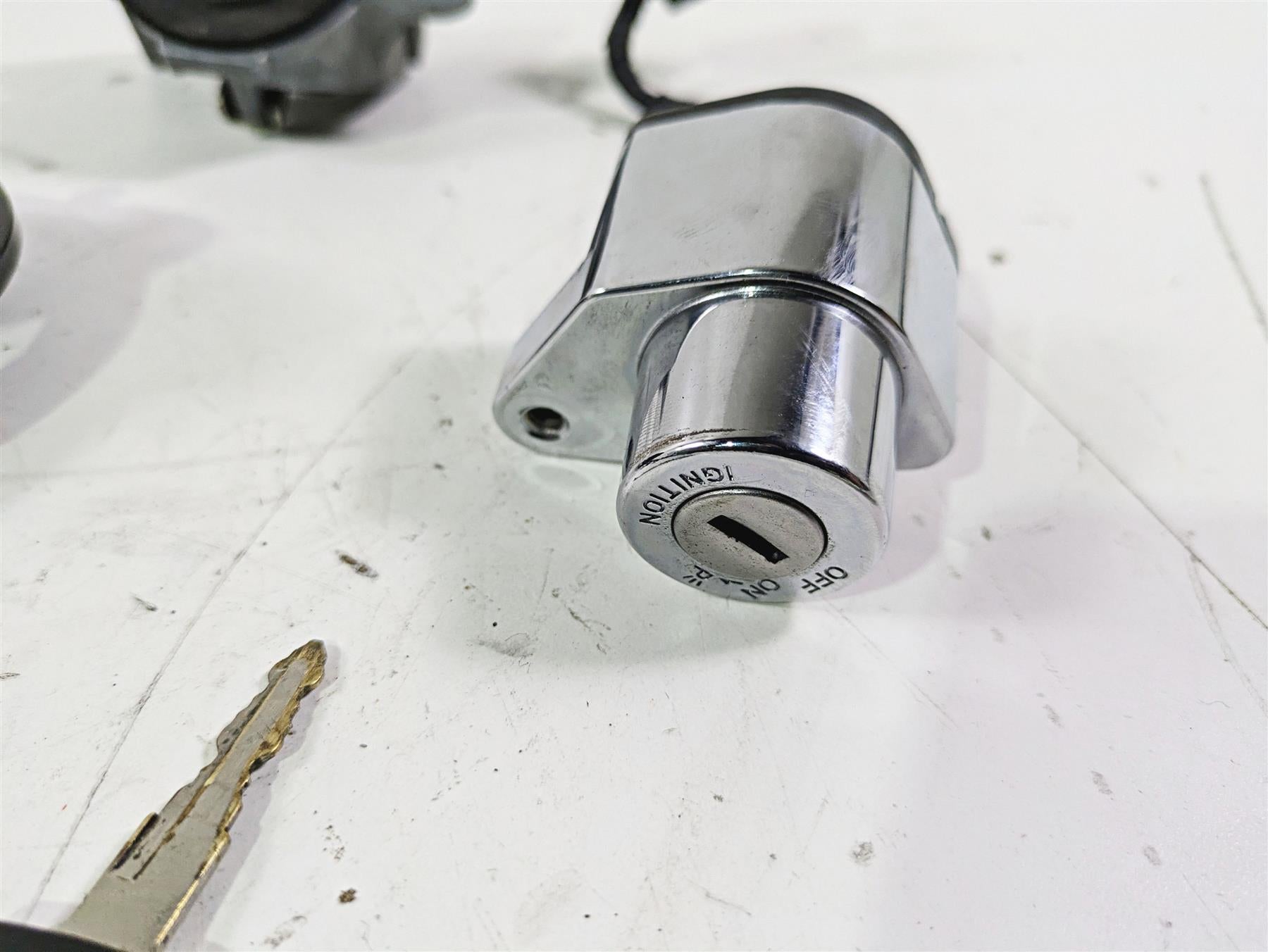 2012 Victory Cross Country Ignition Switch Key Locks Set 4012943 {{ shop.shopifyCountryName }} - Mototech271