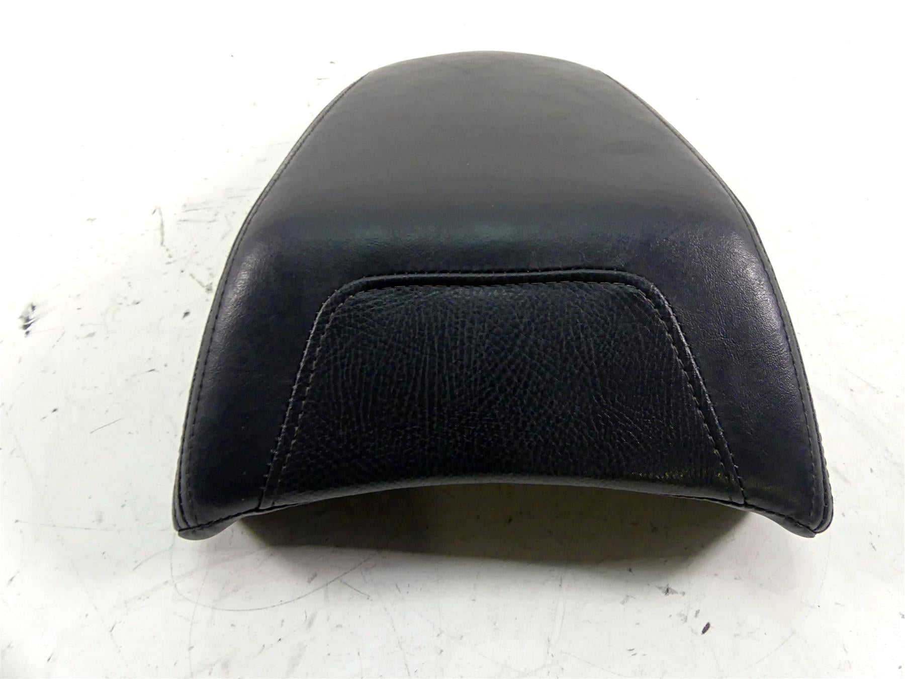 2013 Harley Softail FLSTFB Fat Boy Lo Rear Seat Saddle 51874-10A {{ shop.shopifyCountryName }} - Mototech271