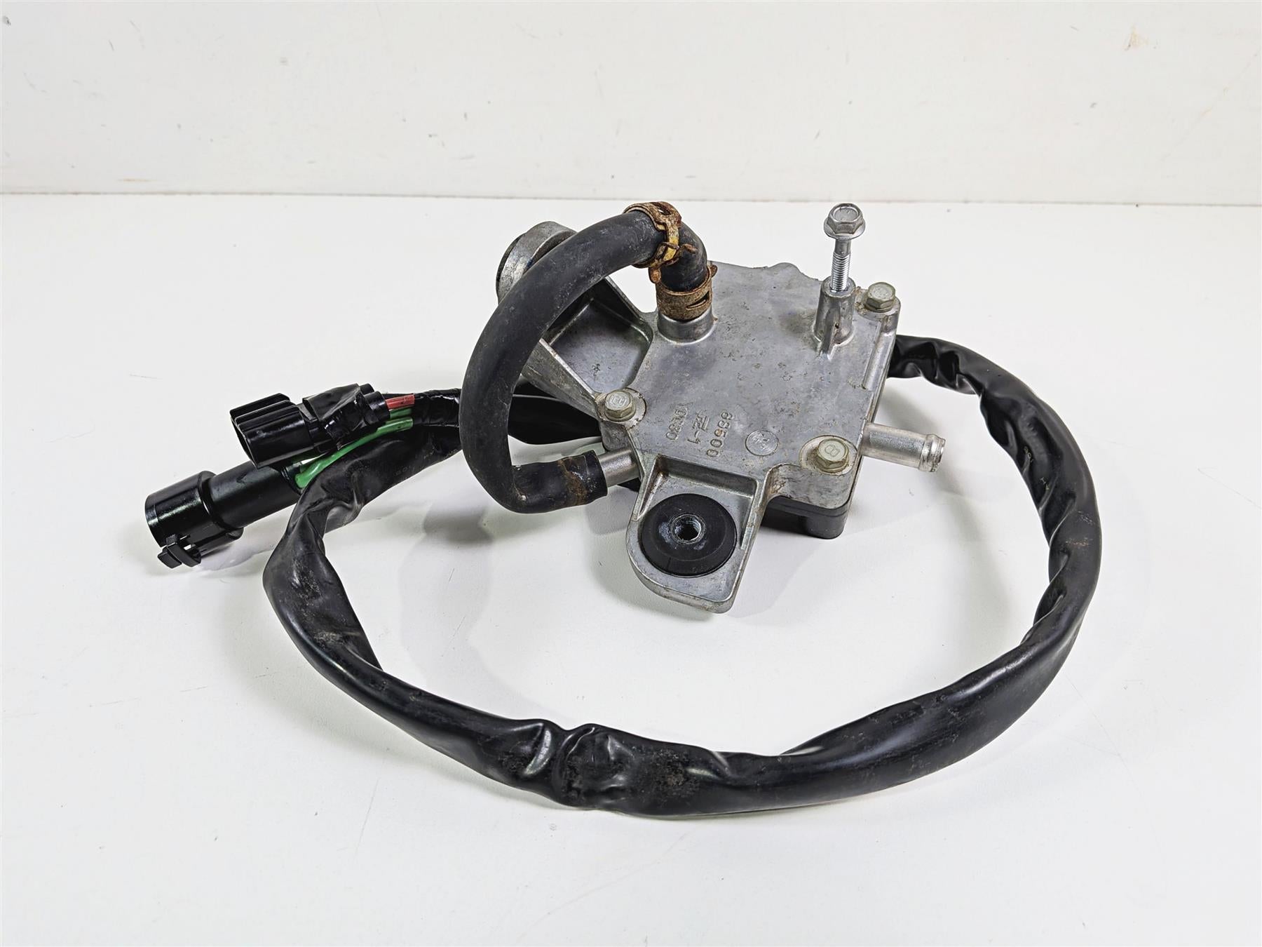 2009 Yamaha Waverunner FX1800 Cruiser Rectifier Voltage Regulator 6S5-81960-00 {{ shop.shopifyCountryName }} - Mototech271