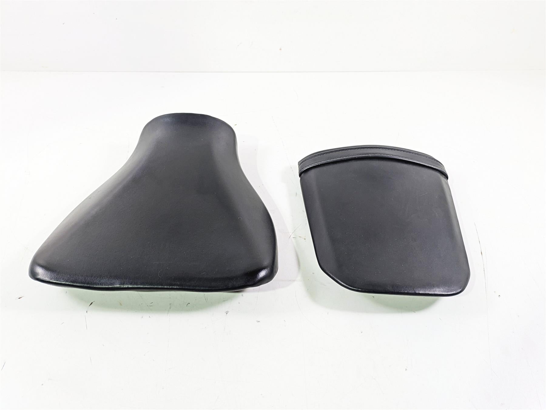 2017 Honda CBR600RR Nice Front Rear Seat Set 77100-MFJ-D01 77300-MFJ-D02 {{ shop.shopifyCountryName }} - Mototech271