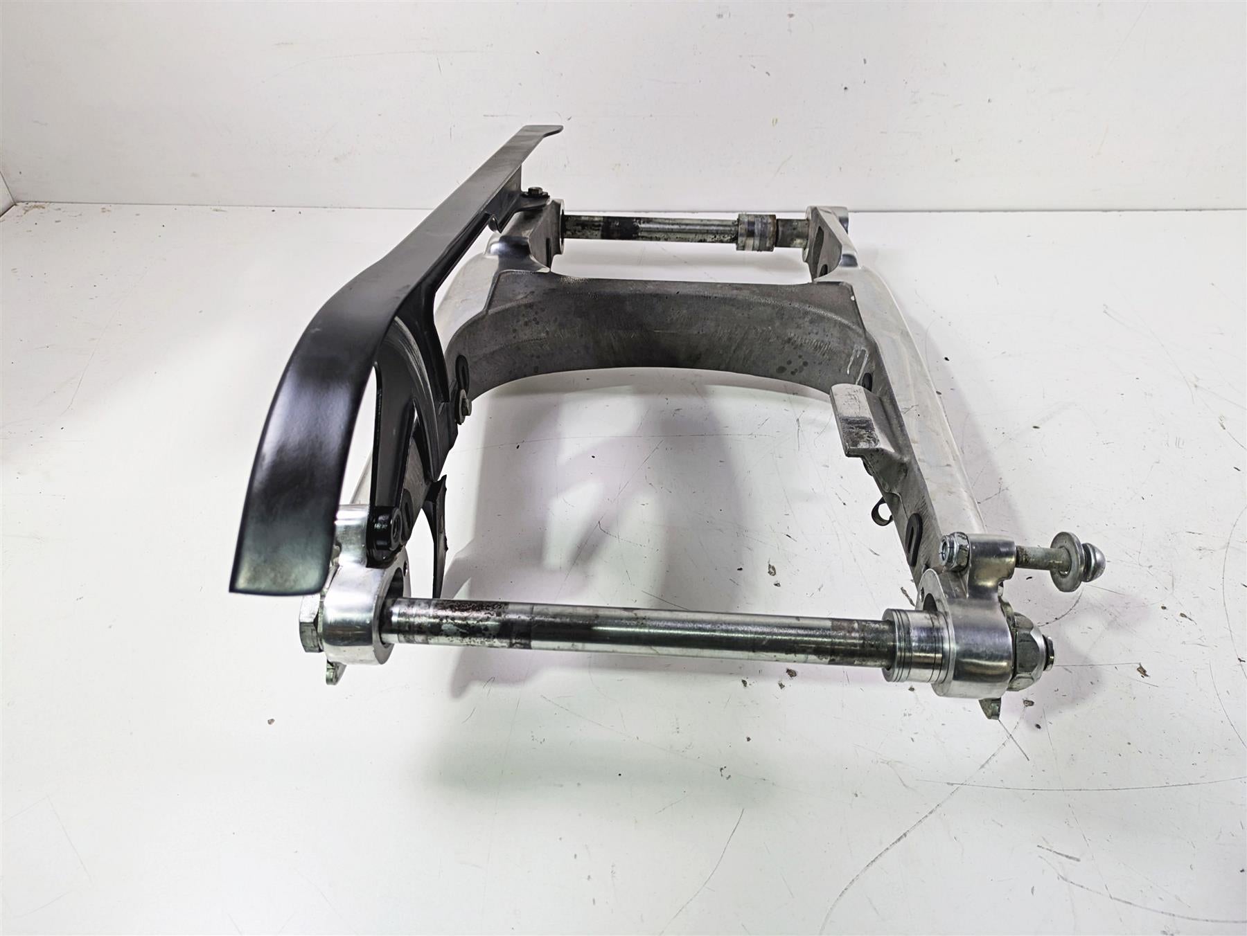2012 Harley VRSCF Muscle V Rod Swingarm Swing Arm & Guards 48606-07A {{ shop.shopifyCountryName }} - Mototech271