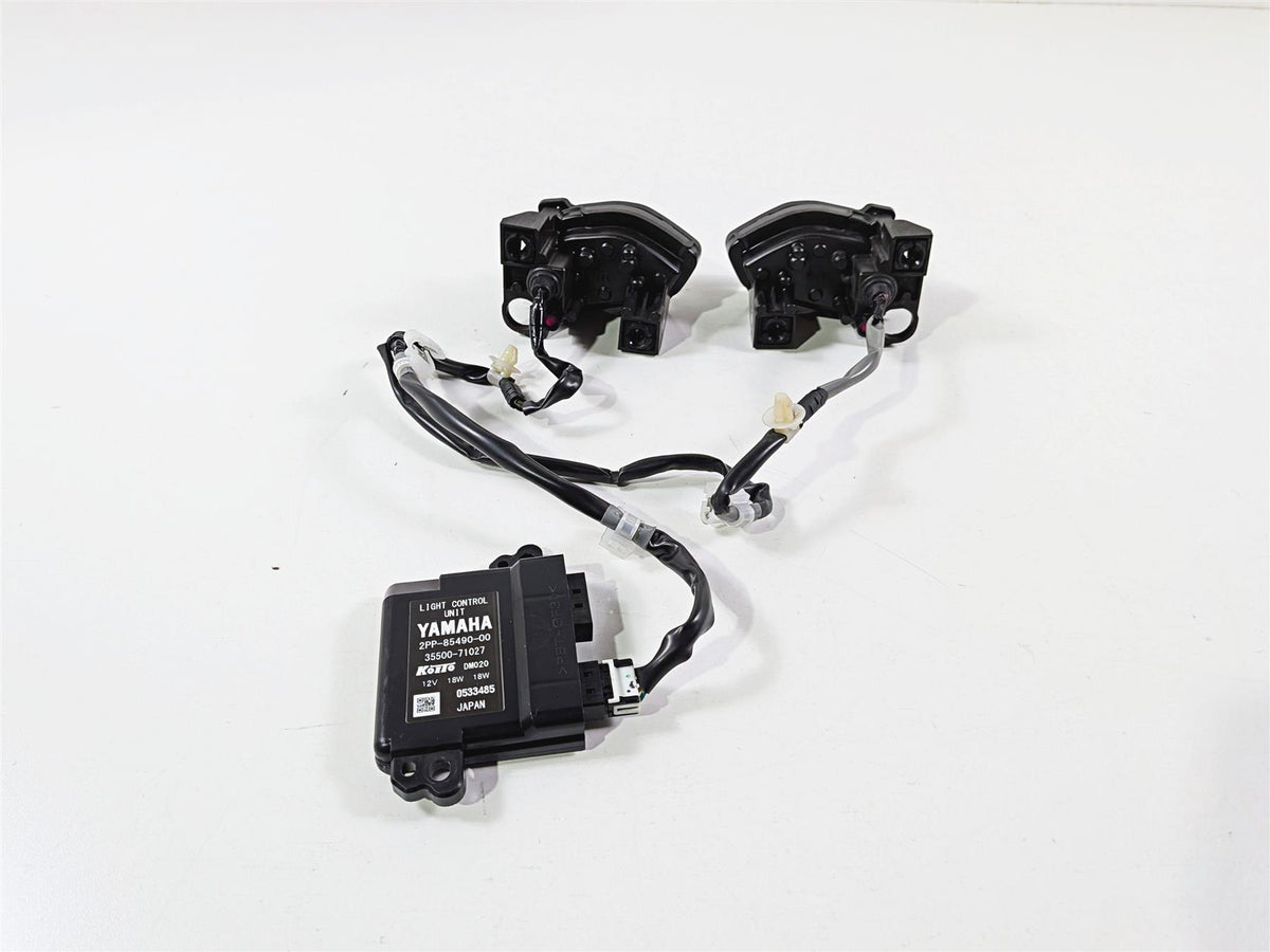 2024 Yamaha YZF R1 RN65 Headlight Head Lamp Lens & Module Set B3L-84300-00-00 {{ shop.shopifyCountryName }} - Mototech271