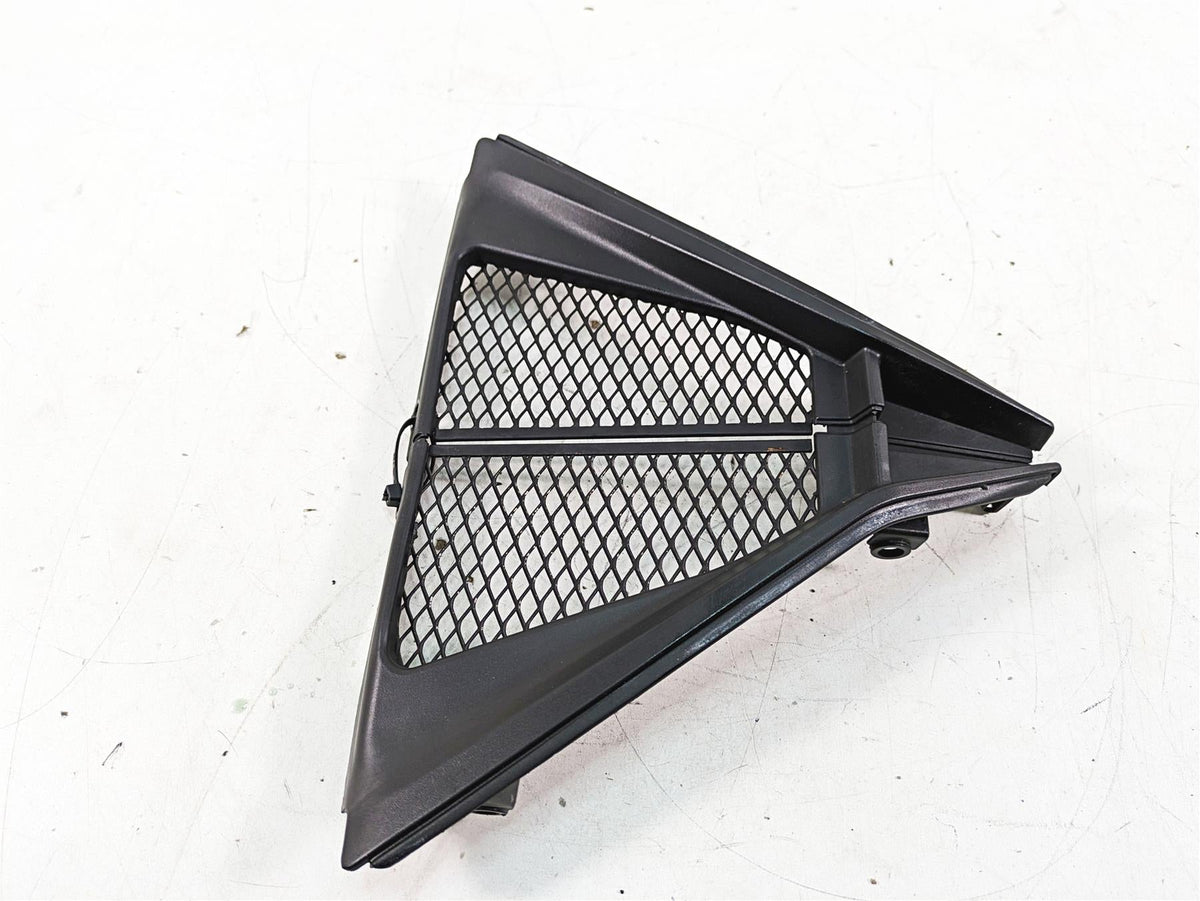 2013 MV Agusta F3 675 ERA Oil Cooler Cover Grill Set 8000B6650 {{ shop.shopifyCountryName }} - Mototech271