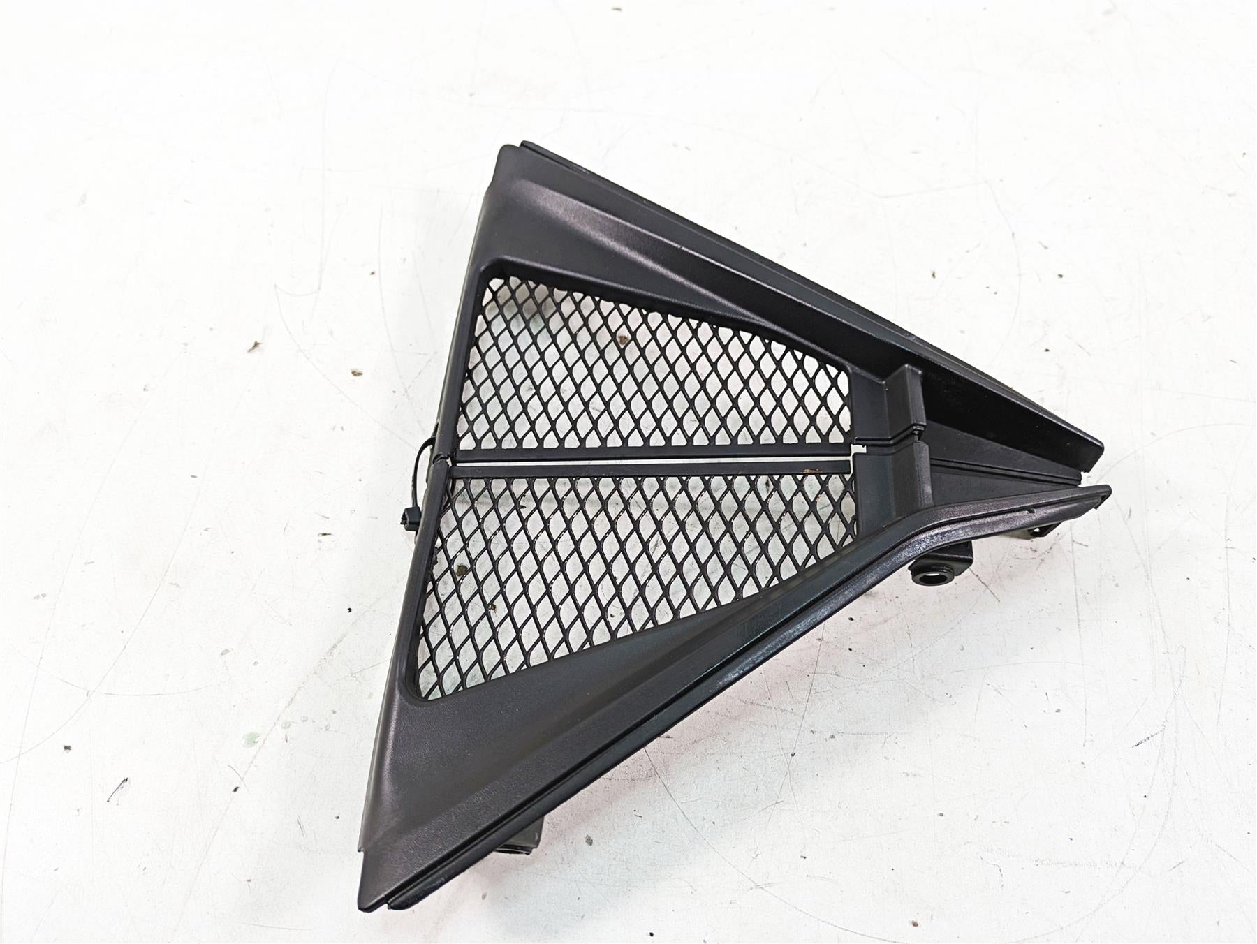 2013 MV Agusta F3 675 ERA Oil Cooler Cover Grill Set 8000B6650 {{ shop.shopifyCountryName }} - Mototech271