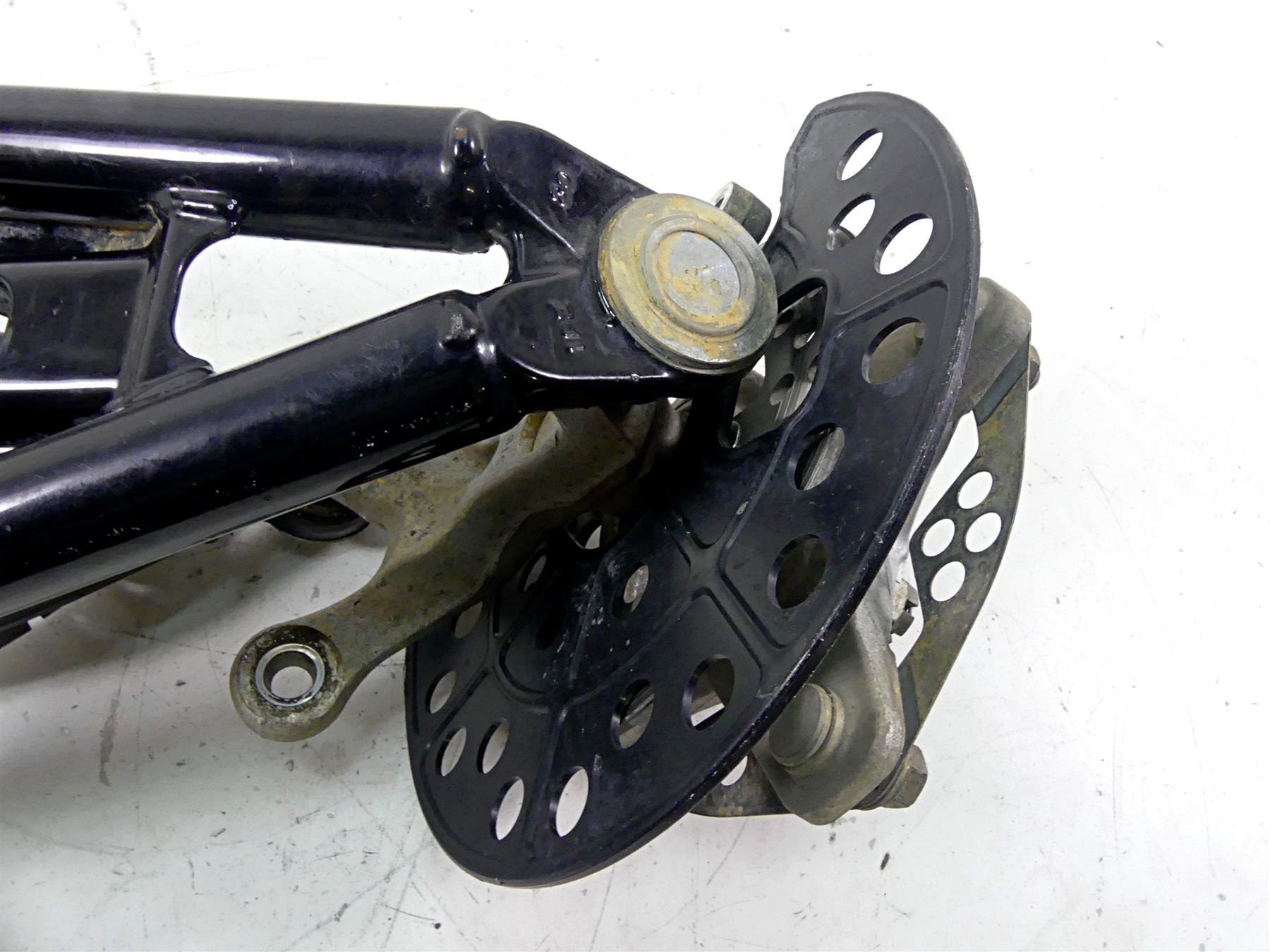 2017 Yamaha YFM Raptor 700R SE Front Left Knee Assembly 1S3-23501-01-00 {{ shop.shopifyCountryName }} - Mototech271