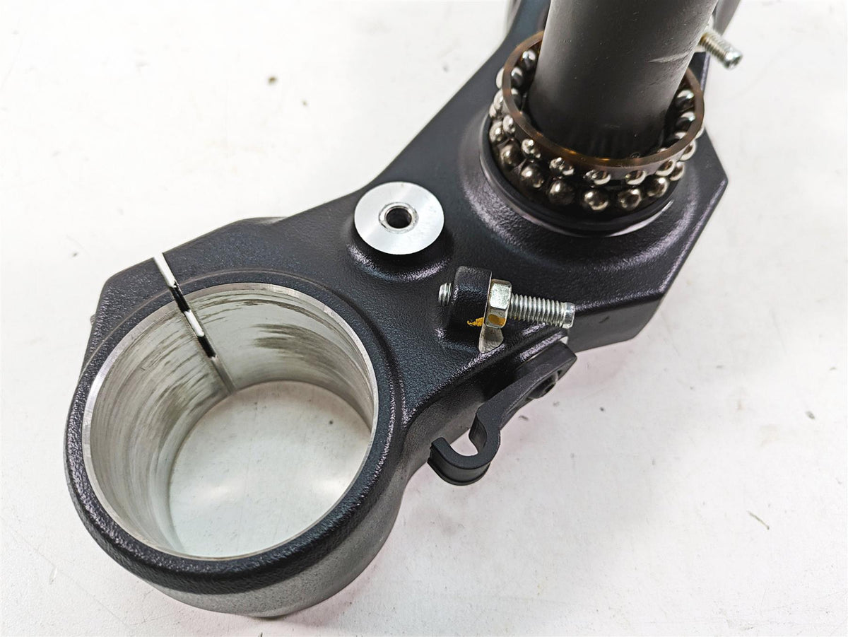 2020 Ducati Scrambler 1100 Sport Pro Lower Triple Tree Steering Clamp 34221031AA {{ shop.shopifyCountryName }} - Mototech271