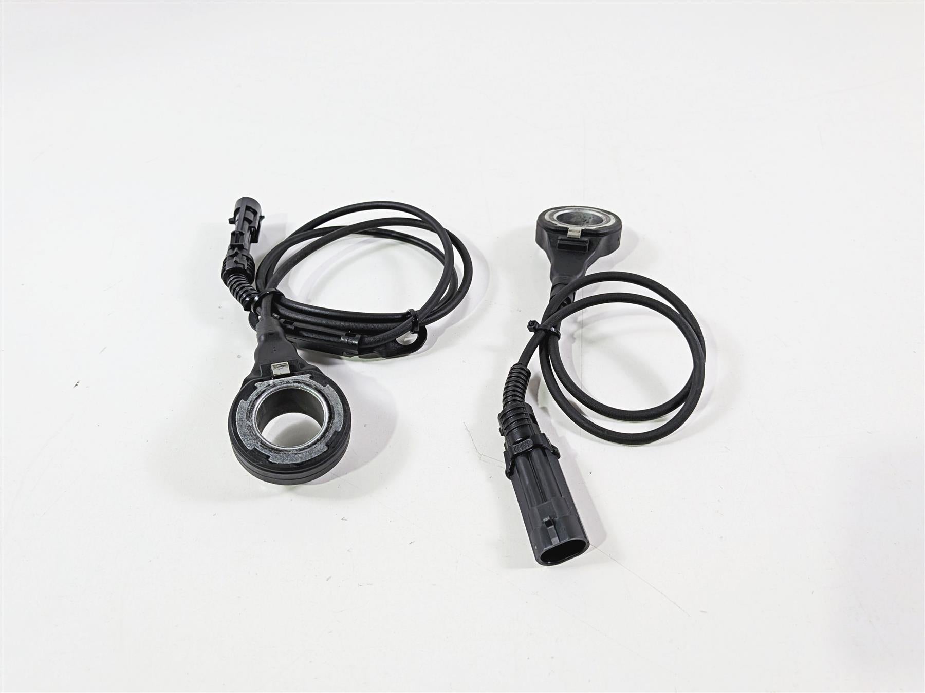 2014 Harley Touring FLHTK Electra Glide Abs Brake Wheel Speed Sensor Set 32700015-Mototech271