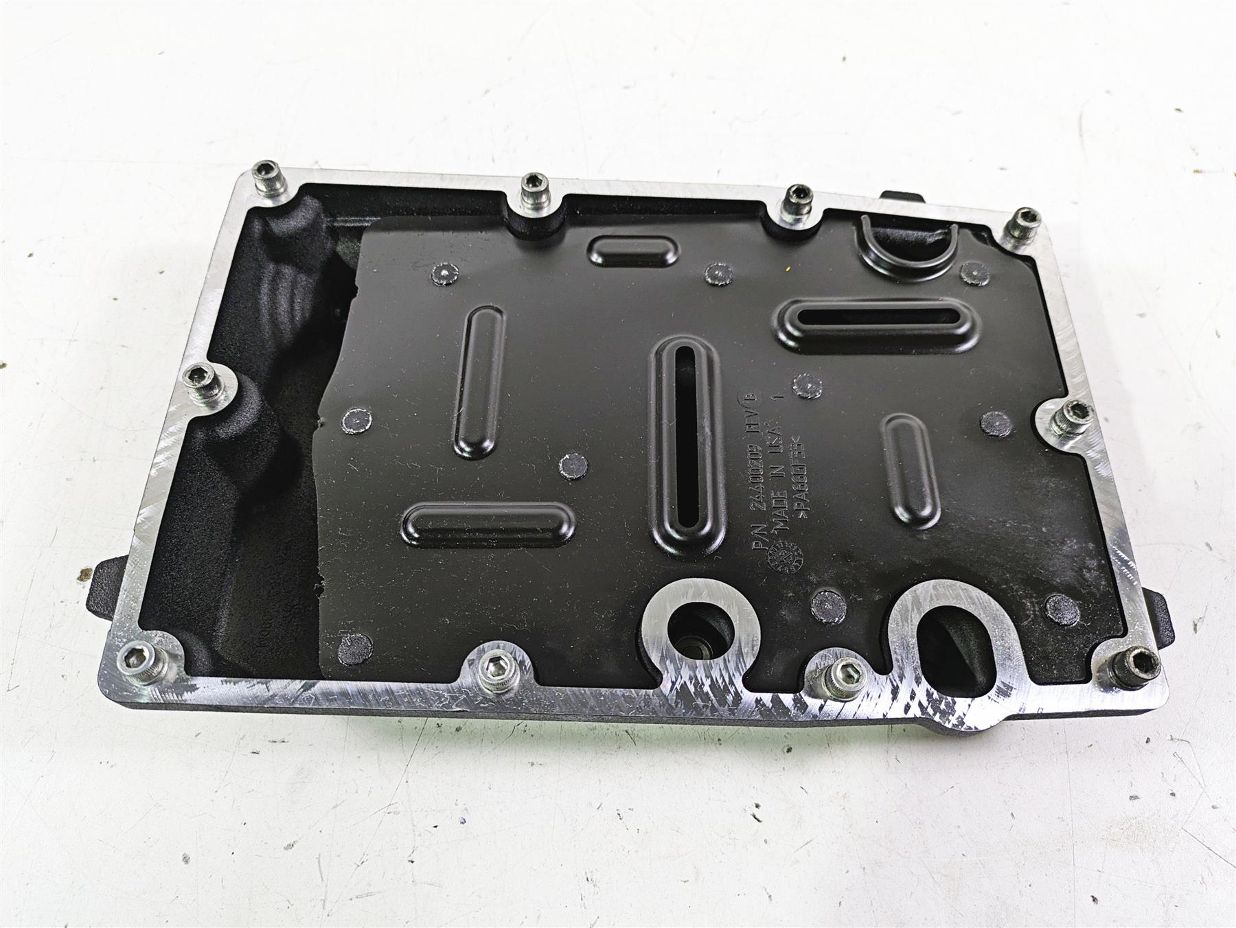 2021 Harley Softail FXBBS Street Bob Lower Transmission Oil Pan M8 24400208A {{ shop.shopifyCountryName }} - Mototech271