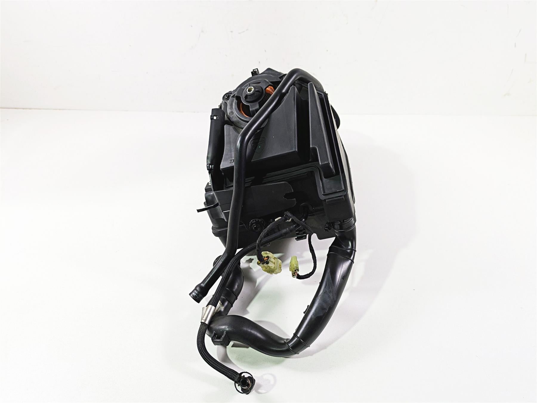 2019 Ducati Supersport 939 S Throttle Body & Airbox Set 28240932A 44212781B {{ shop.shopifyCountryName }} - Mototech271