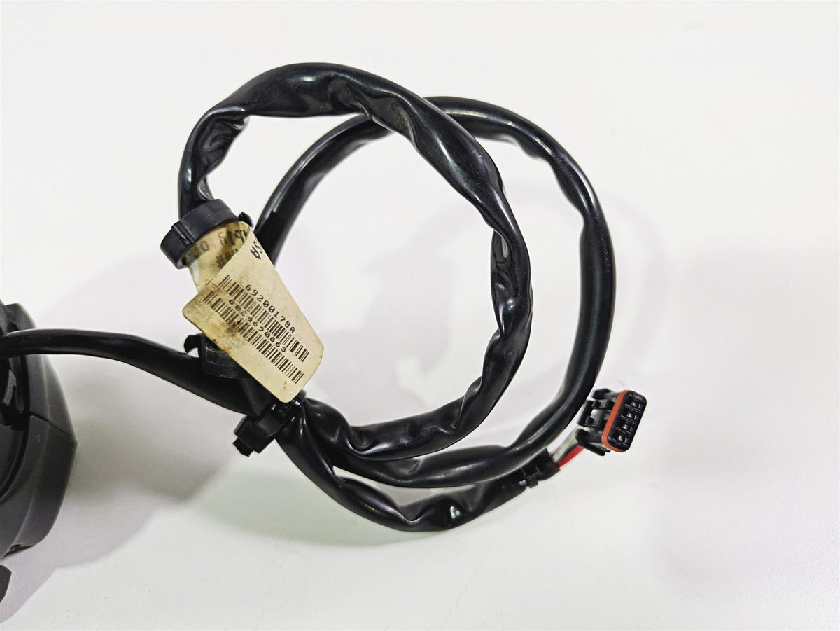 2016 Harley Touring FLHR Road King Left Hand Control Switch - Read 71500126B {{ shop.shopifyCountryName }} - Mototech271