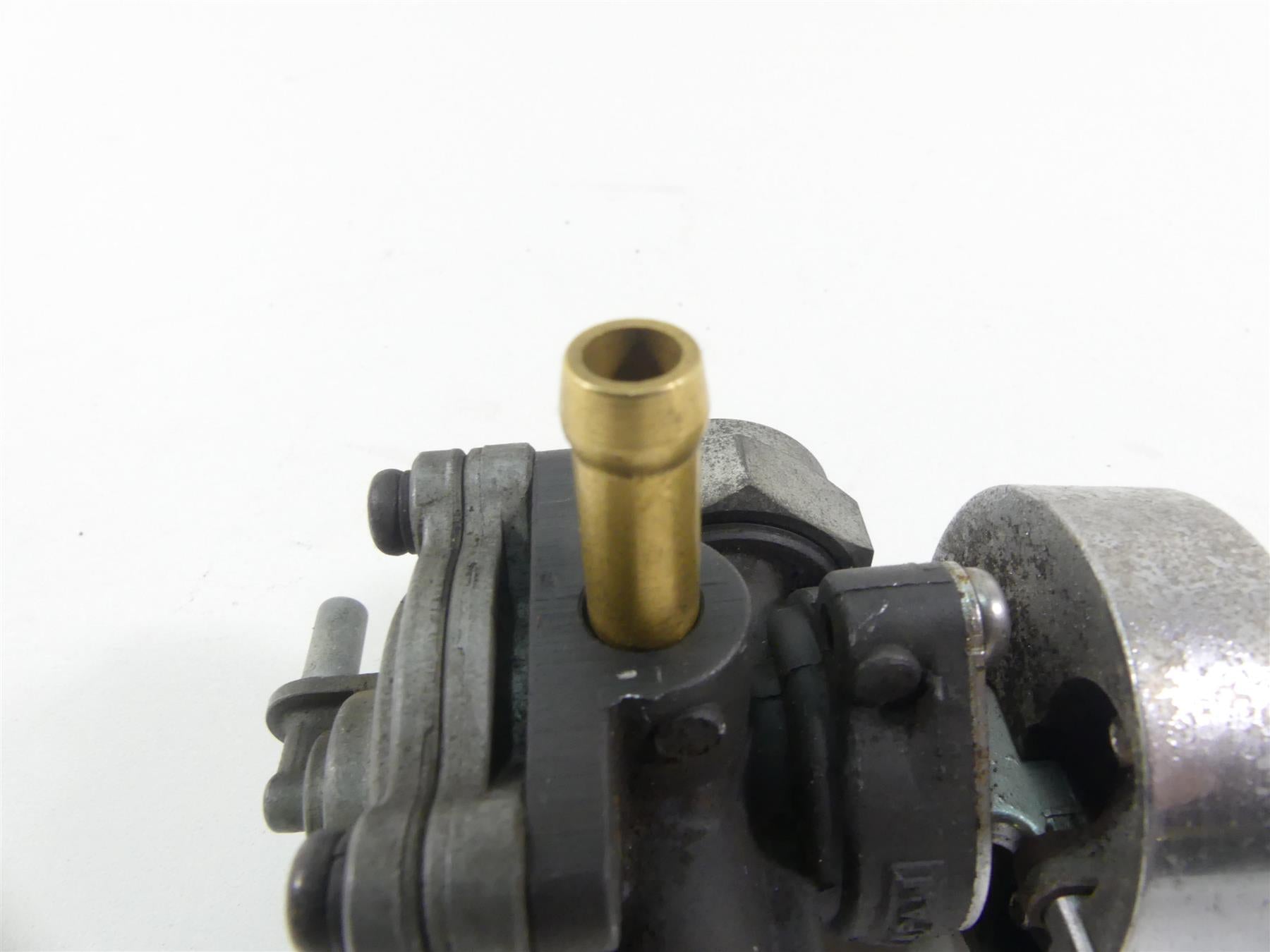 1999 Harley Dyna FXDL Low Rider Fuel Gas Petrol Valve Petcock 61338-94D {{ shop.shopifyCountryName }} - Mototech271