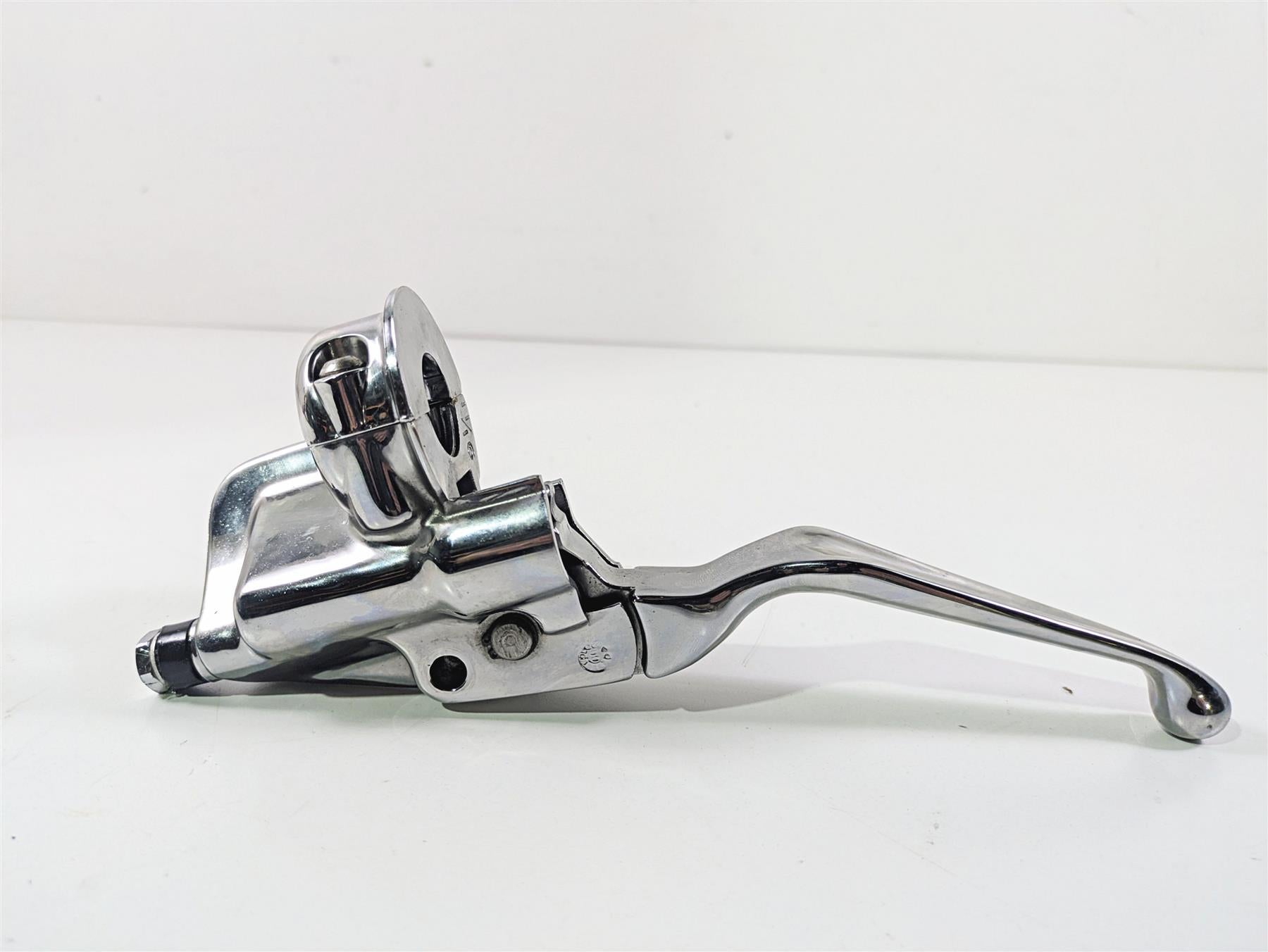 2001 Harley Touring FLHX Street Glide Chrome Front Brake Pump 11/16 41700737 {{ shop.shopifyCountryName }} - Mototech271