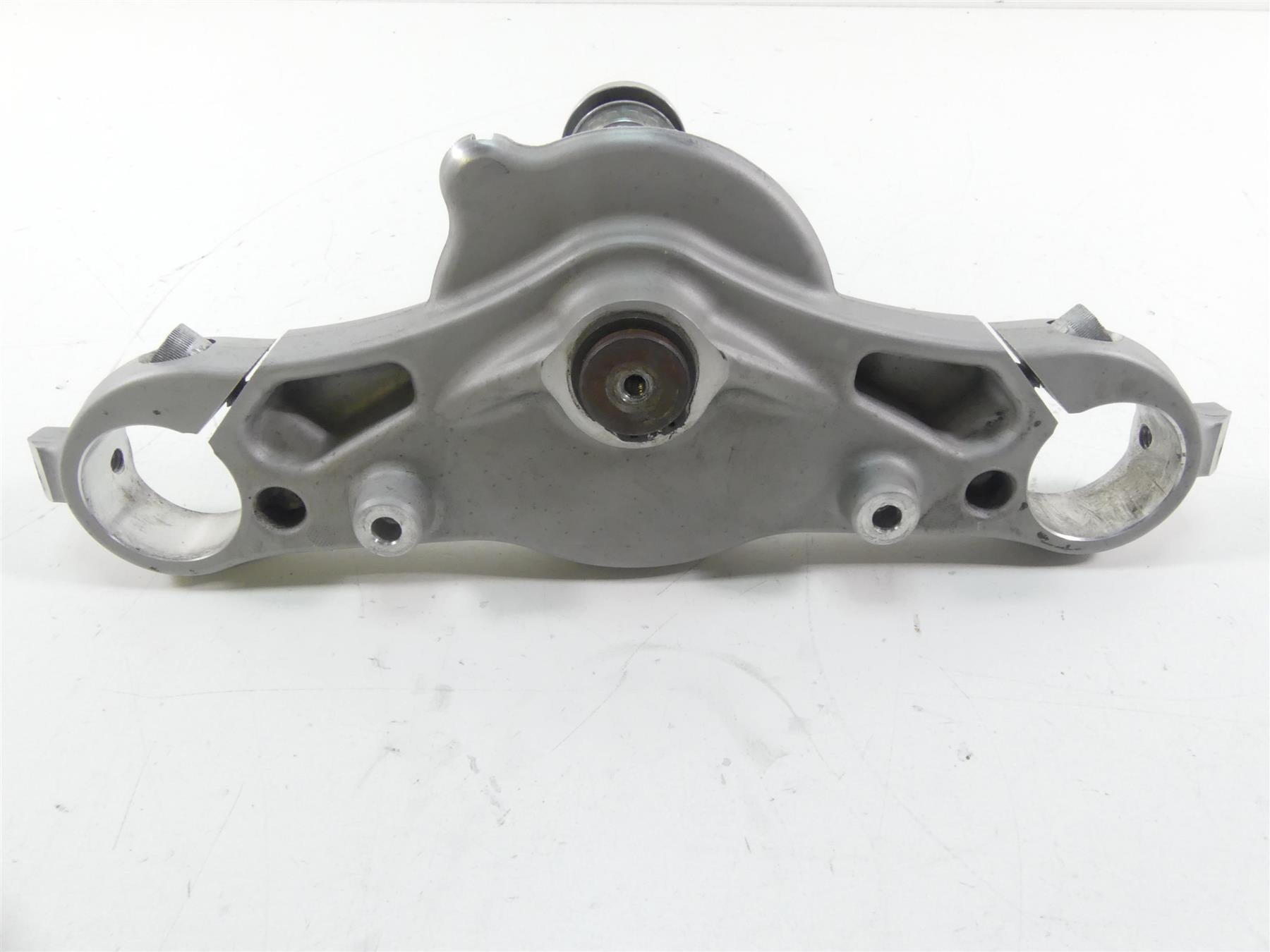 2015 Harley FLD Dyna Switchback Lower Triple Tree Steering Clamp 45900025 {{ shop.shopifyCountryName }} - Mototech271