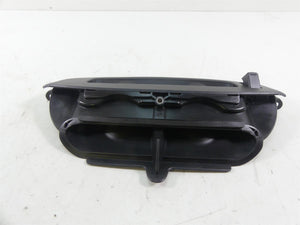 2014 Harley Touring FLHX Street Glide Front Fairing Air Duct Inlet Vent 29200003