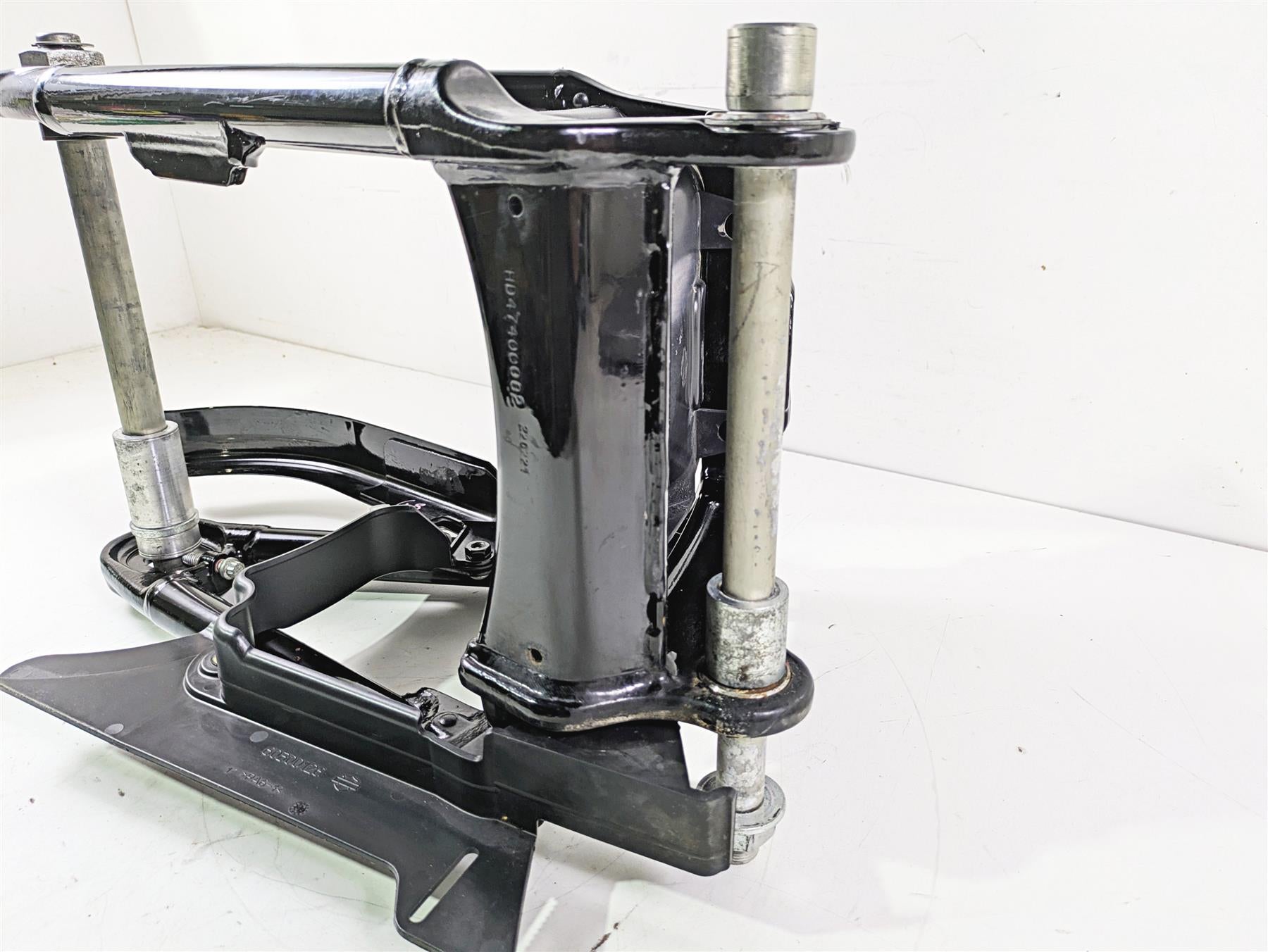 2022 Harley FXLRS Softail Low Rider Rear Swingarm & Axle Set 47400099BHP {{ shop.shopifyCountryName }} - Mototech271