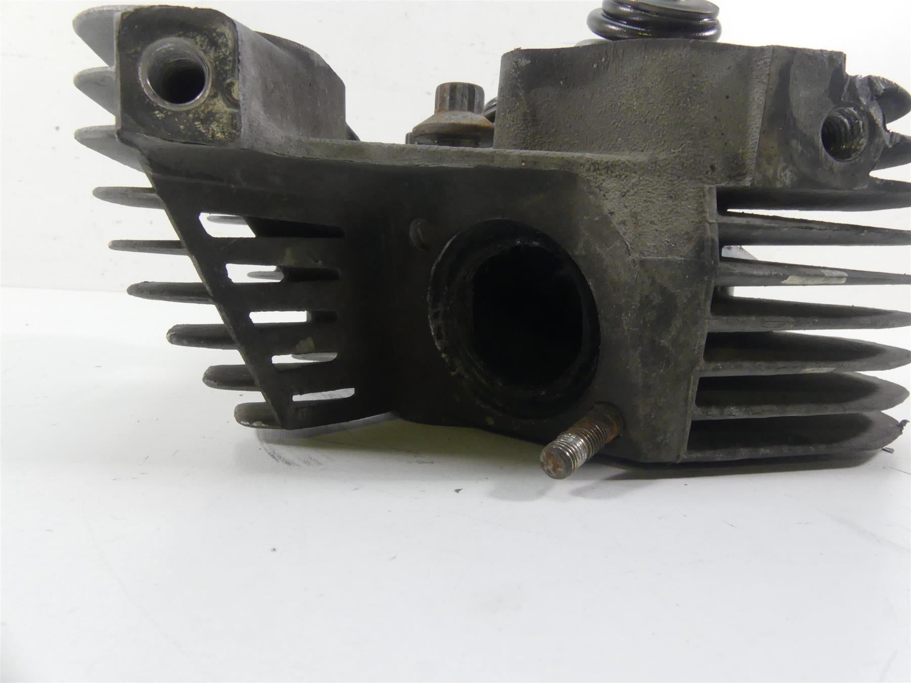 2007 Buell XB12 SS Lightning Front Cylinderhead Cylinder Head 16872-07 {{ shop.shopifyCountryName }} - Mototech271