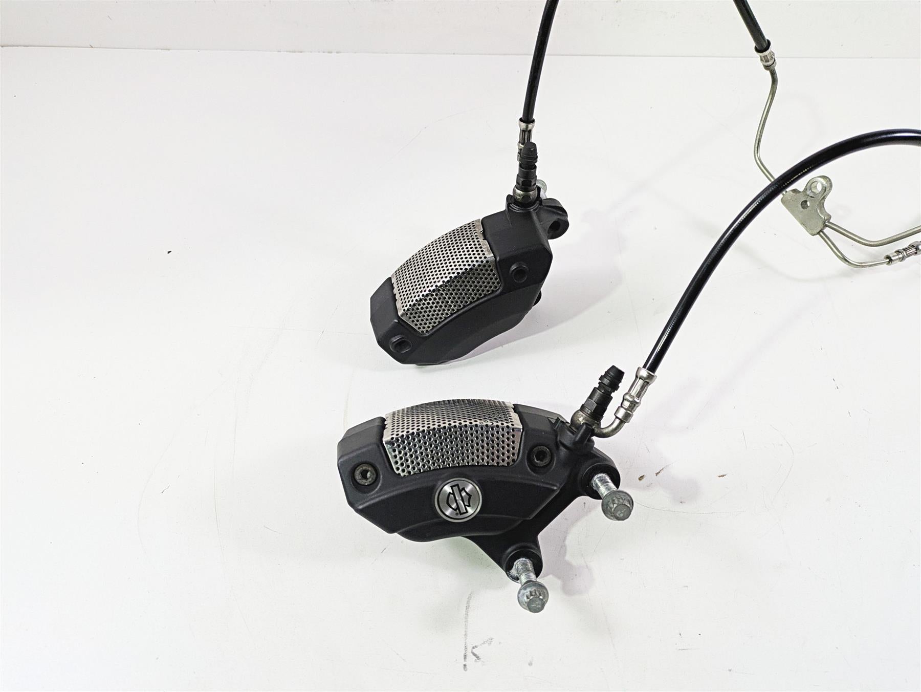 2009 Harley Touring FLHX Street Glide Front Brake Caliper Set 43027-08 44023-08 {{ shop.shopifyCountryName }} - Mototech271