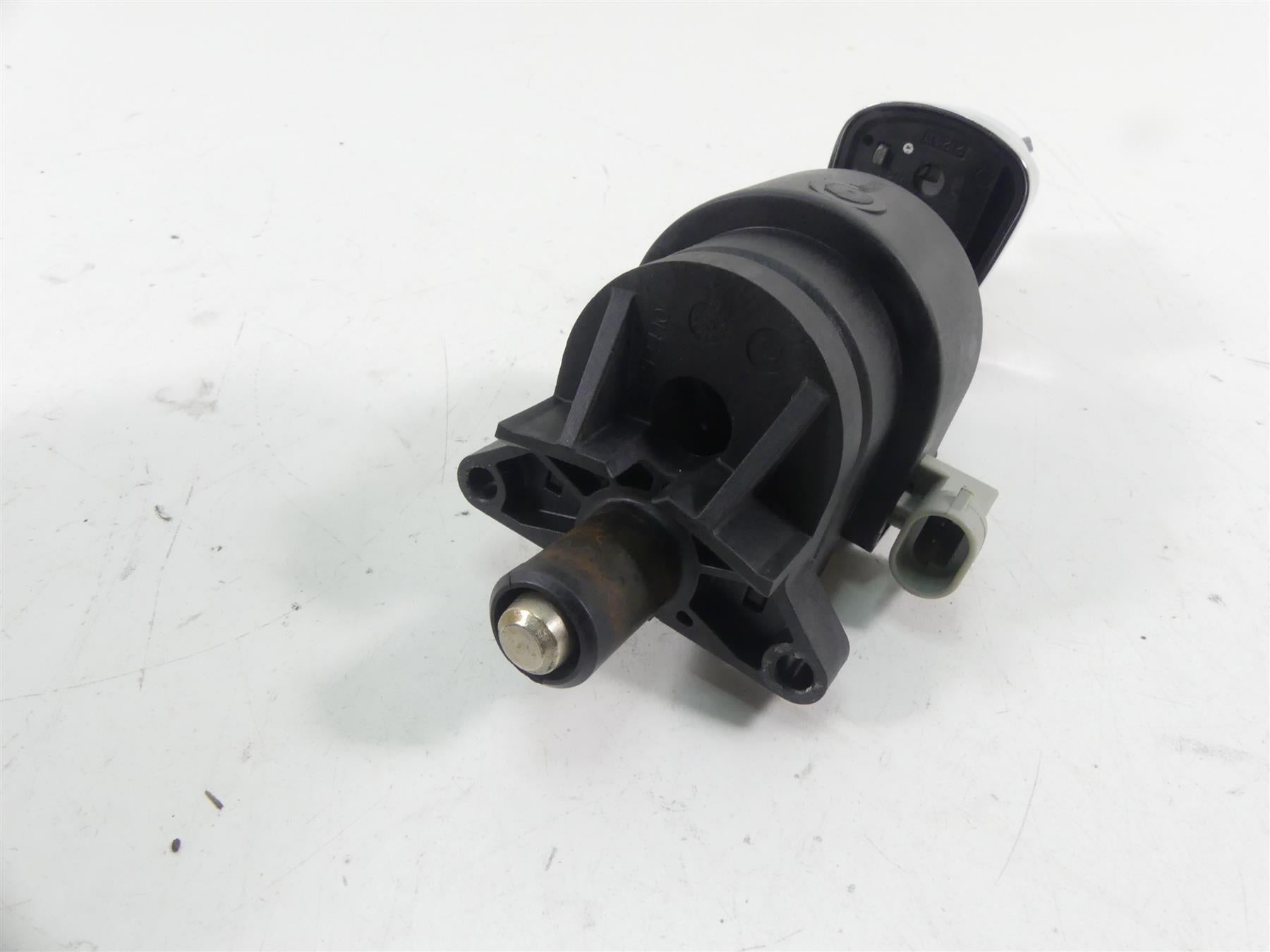 2016 Harley Touring FLTRX Road Glide Ignition Switch Key Fork Lock Set 71400016 {{ shop.shopifyCountryName }} - Mototech271