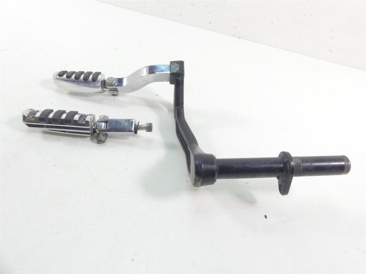 2004 Harley FXDWGI Dyna Wide Glide Rear Footpeg & Mounting Arm Set 52740-02 {{ shop.shopifyCountryName }} - Mototech271