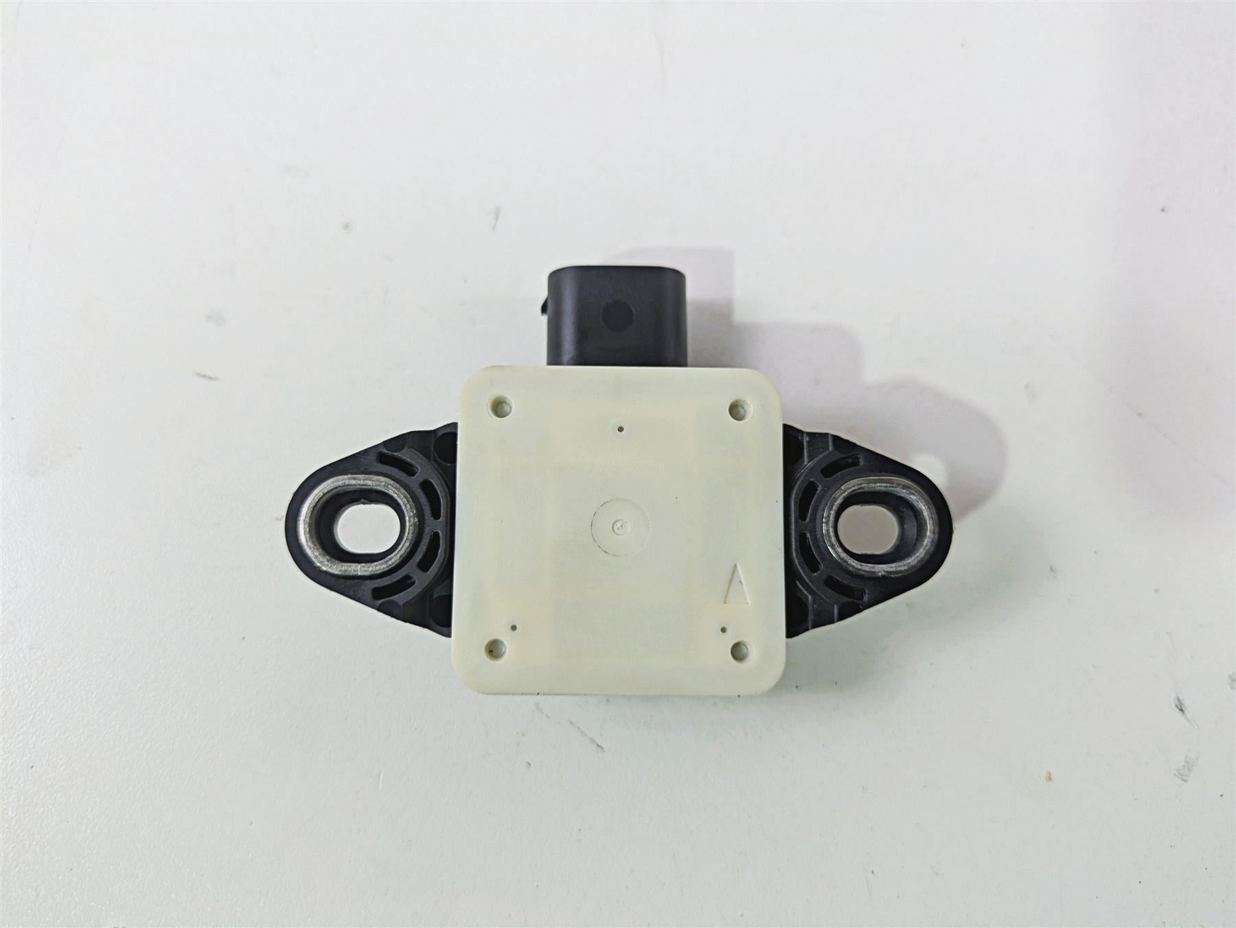 2014 BMW K1600 GTL K48 Speed Sensor Box Bosch 61358526102 {{ shop.shopifyCountryName }} - Mototech271