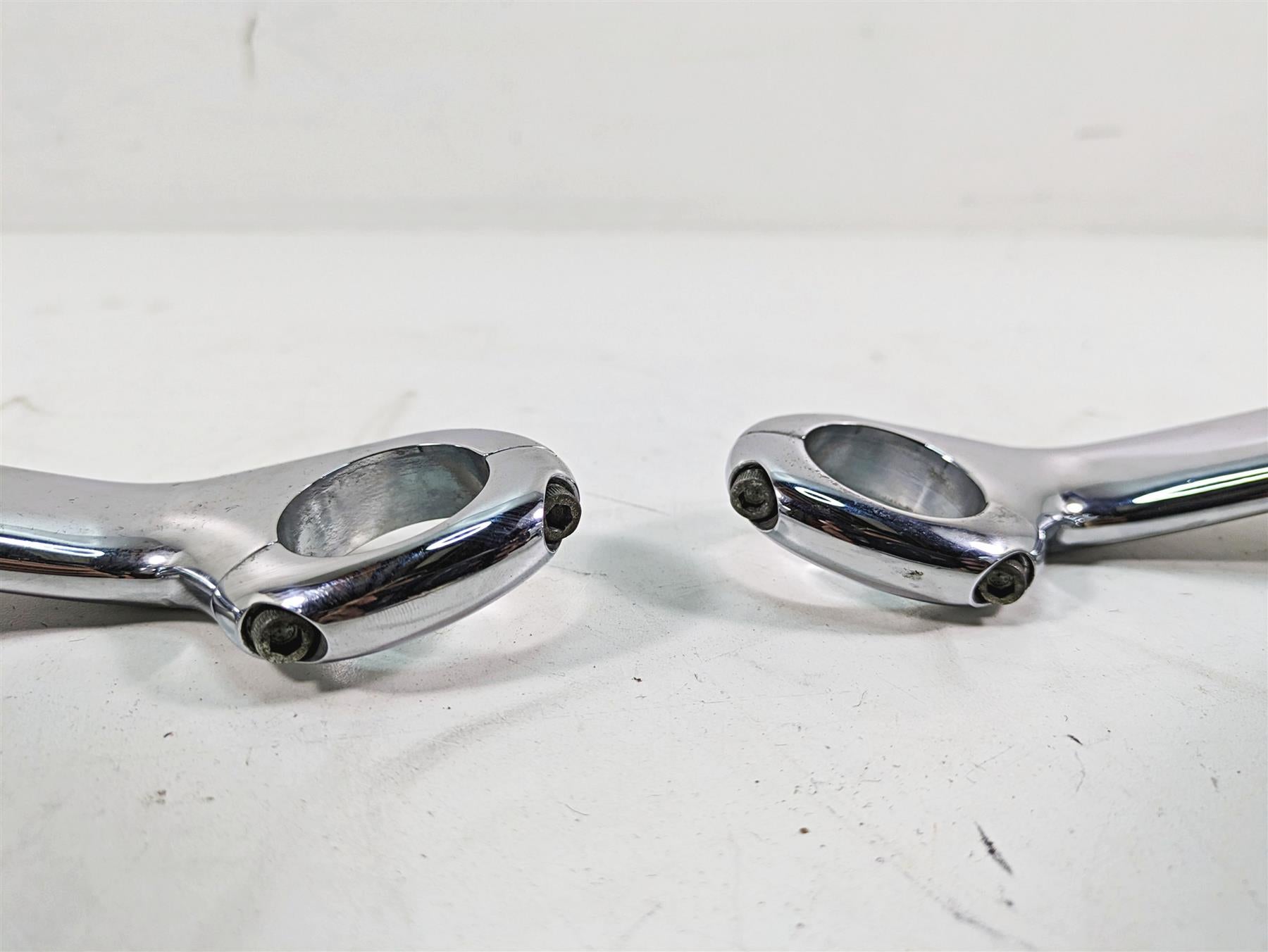2011 Harley Touring FLTRU Road Glide Front Blinker Turn Signal Set 58460-10 {{ shop.shopifyCountryName }} - Mototech271