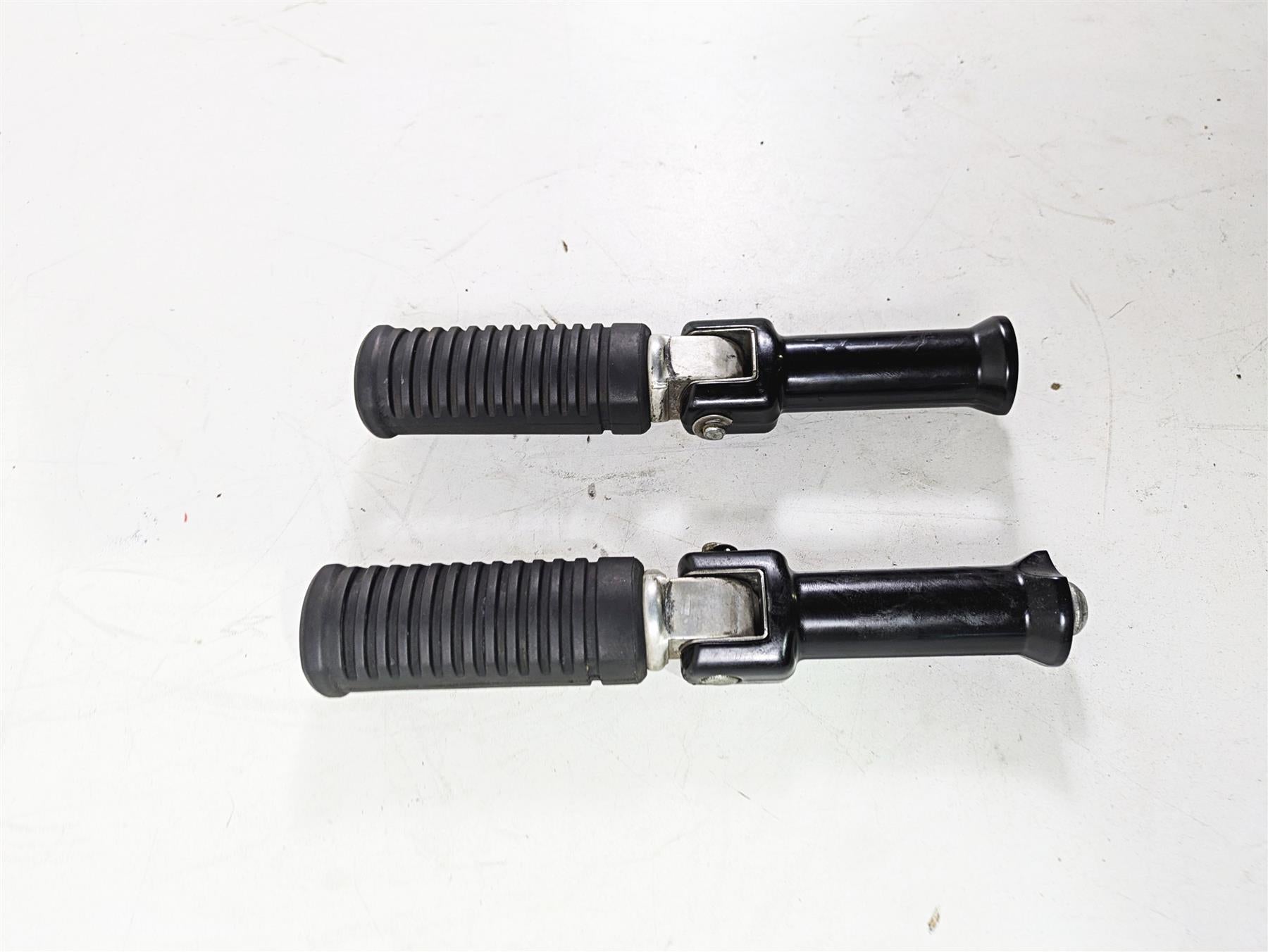 2018 Harley FXBR Softail Breakout Rear Passenger Foot Peg Set - Read 50500744 {{ shop.shopifyCountryName }} - Mototech271