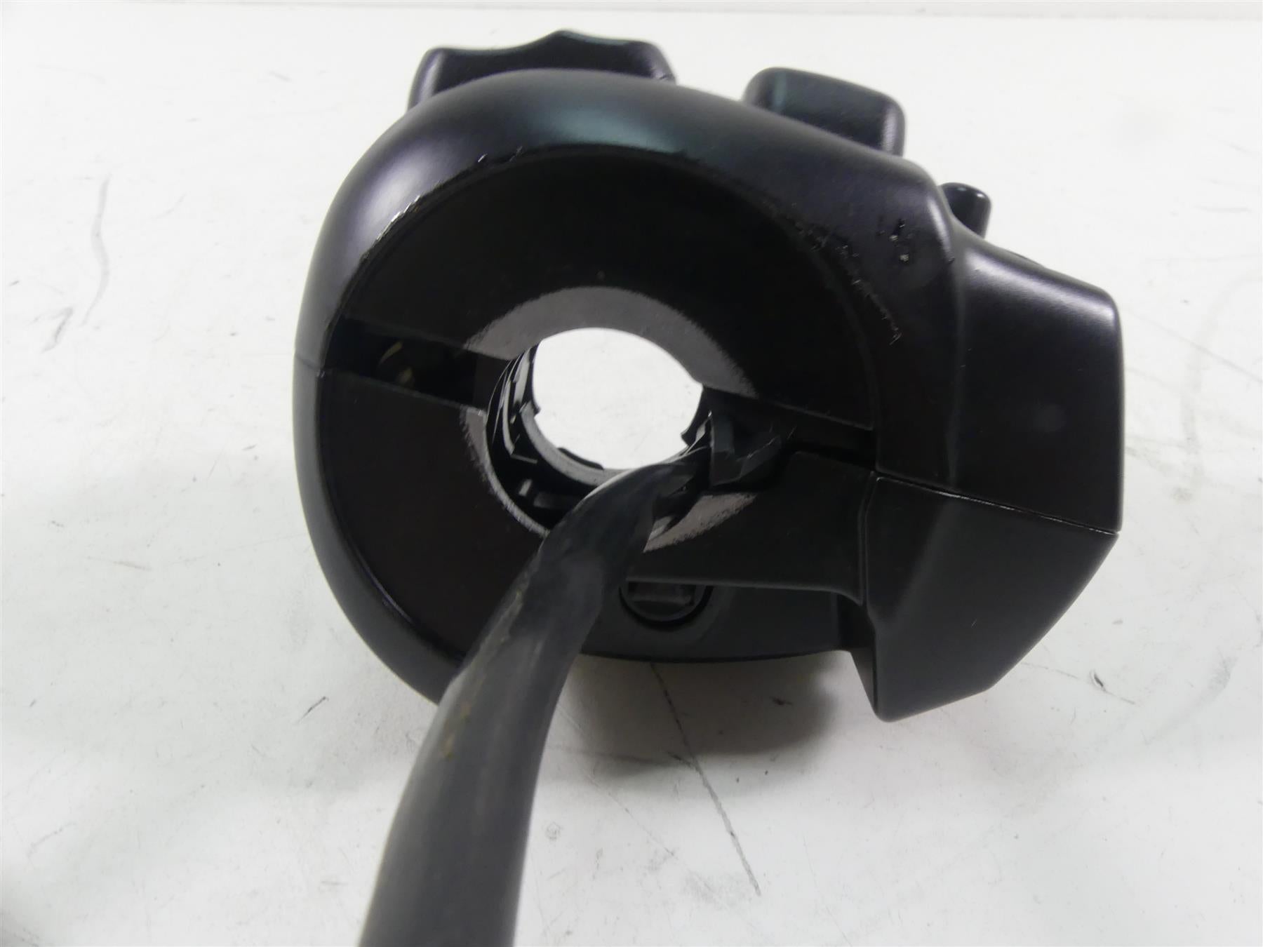 2014 Harley Touring FLHX Street Glide Nice Right Hand Control Switch 71500129 {{ shop.shopifyCountryName }} - Mototech271