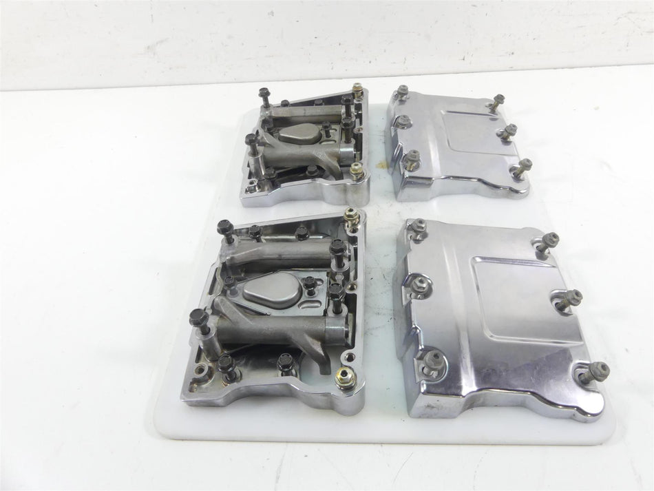 2011 Harley Touring FLTRU Road Glide Rocker Box Valve Cover Set 17571-99 {{ shop.shopifyCountryName }} - Mototech271