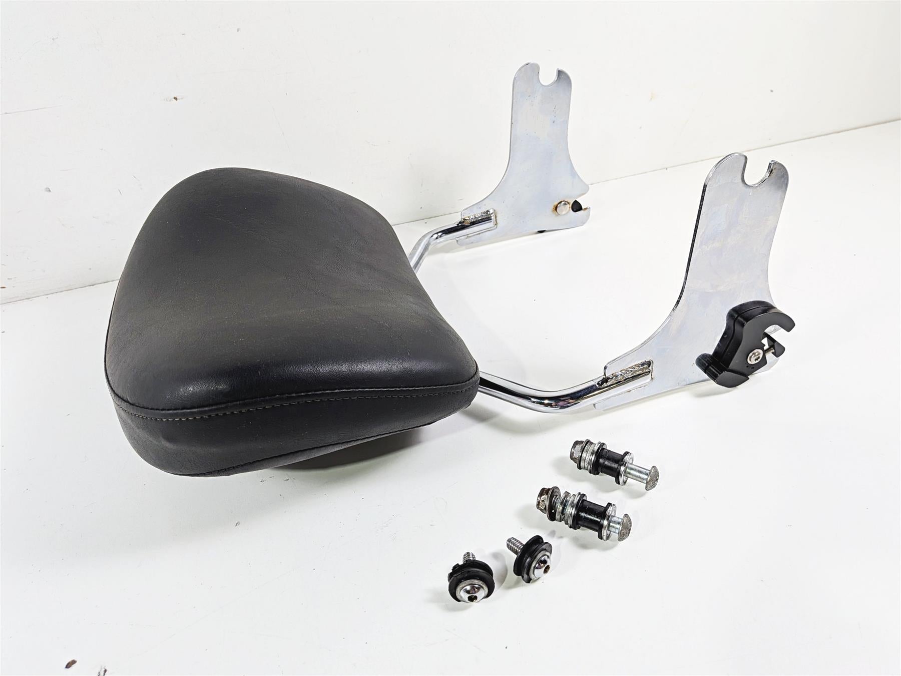 1993 Harley Touring FLHTCU Electra Glide Rear Passenger Sissy Bar Back Rest {{ shop.shopifyCountryName }} - Mototech271