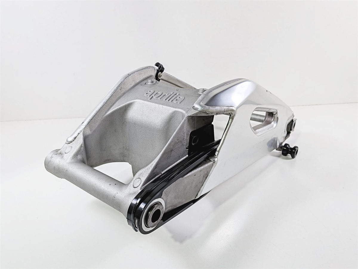 2016 Aprilia RSV 1100 Tuono V4 Factory Rear Swingarm Swing Arm & Axle 2B001289 {{ shop.shopifyCountryName }} - Mototech271