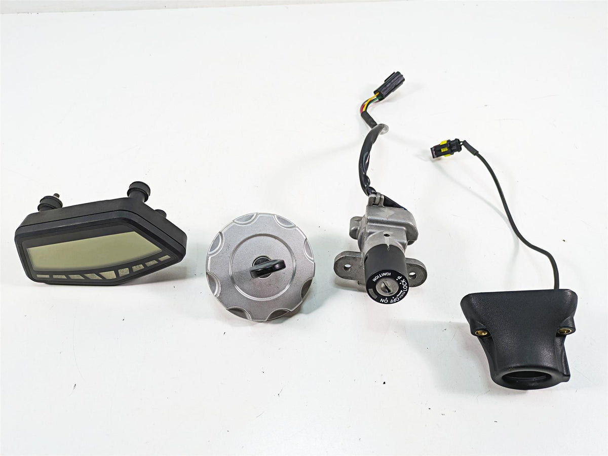 2011 Ducati Hypermotard 1100 Evo SP Speedometer 11K Ignition Switch 40610773B {{ shop.shopifyCountryName }} - Mototech271