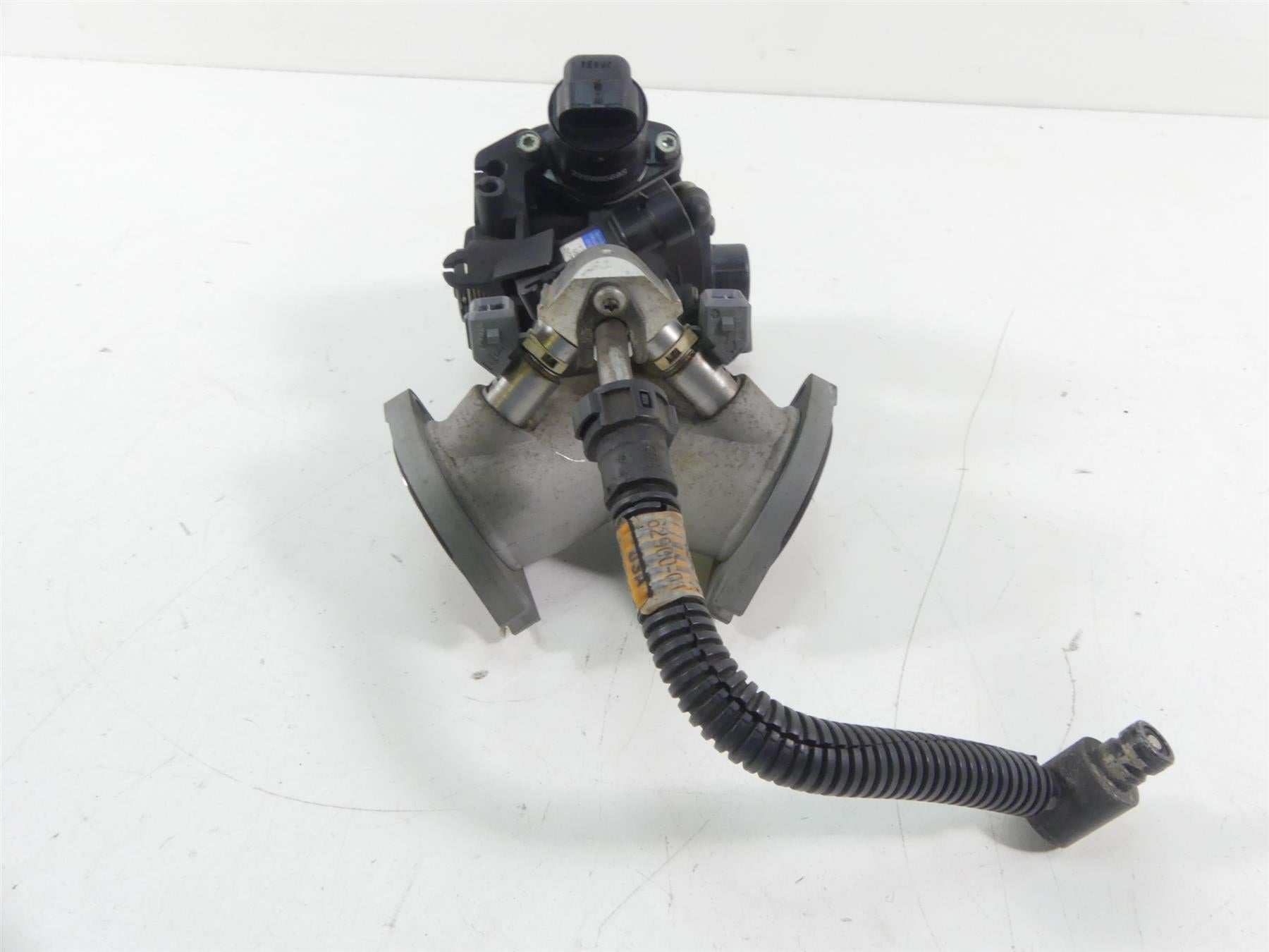 2004 Harley Softail FLSTFI Fat Boy Throttle Body Bodies Fuel Injector 27600-01A {{ shop.shopifyCountryName }} - Mototech271