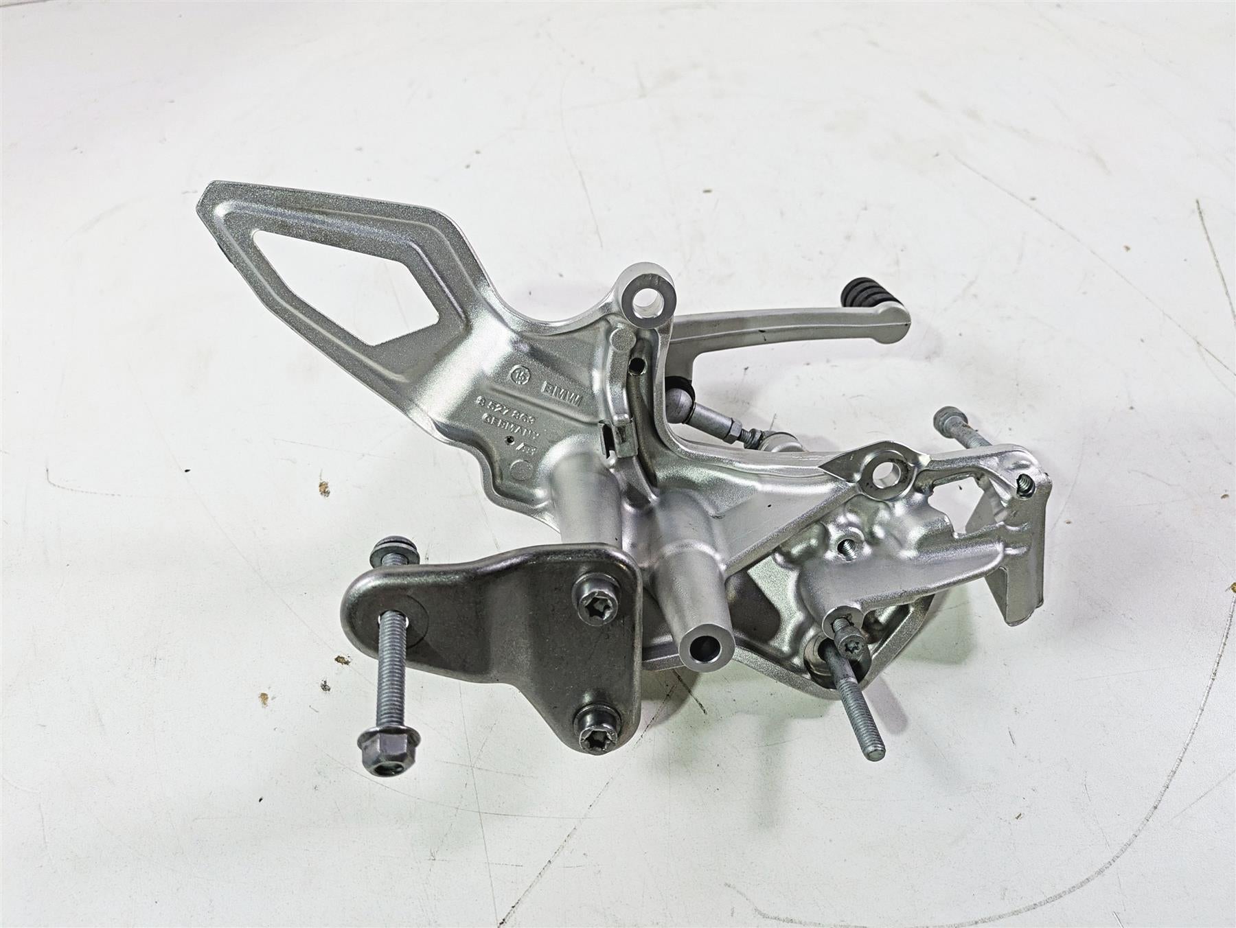 2016 BMW F800R K73 Left Rider Foot Peg Shifter Set 8527863 46718534959 {{ shop.shopifyCountryName }} - Mototech271