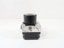 Load image into Gallery viewer, 2010 BMW R1200GS K25 Abs Brake Pump Unit Module 7715107 34517715109
