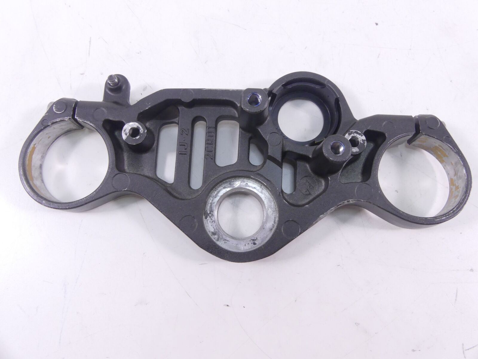 2015 Yamaha YZF-R1M Upper Triple Tree Steering Clamp 2CR-23435-01-00 {{ shop.shopifyCountryName }} - Mototech271