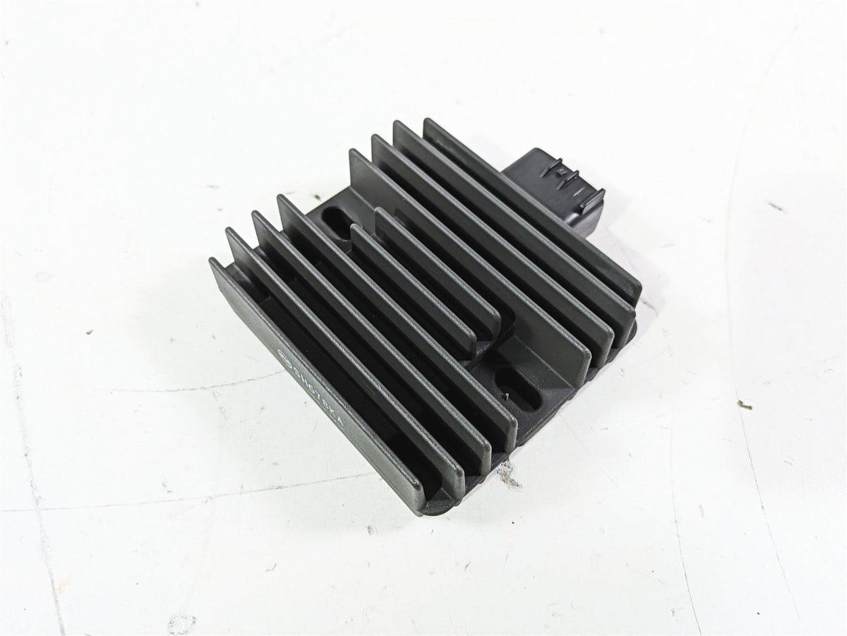 2022 MV Agusta F3 800 Rosso Rectifier Voltage Regulator 8000B3206 SH678KA {{ shop.shopifyCountryName }} - Mototech271