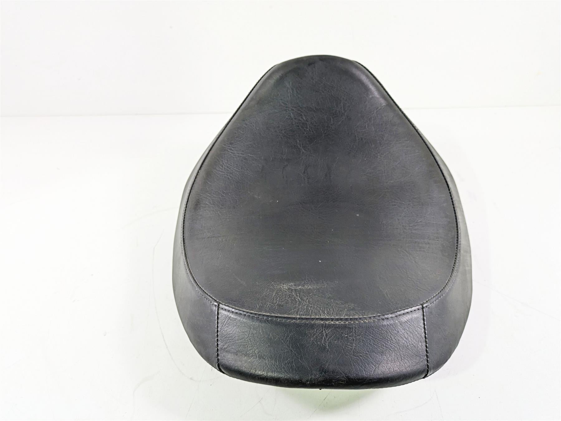 2016 Suzuki M109R VZR1800 Boulevard Front Seat Saddle 281128 45100-48G01-48H {{ shop.shopifyCountryName }} - Mototech271