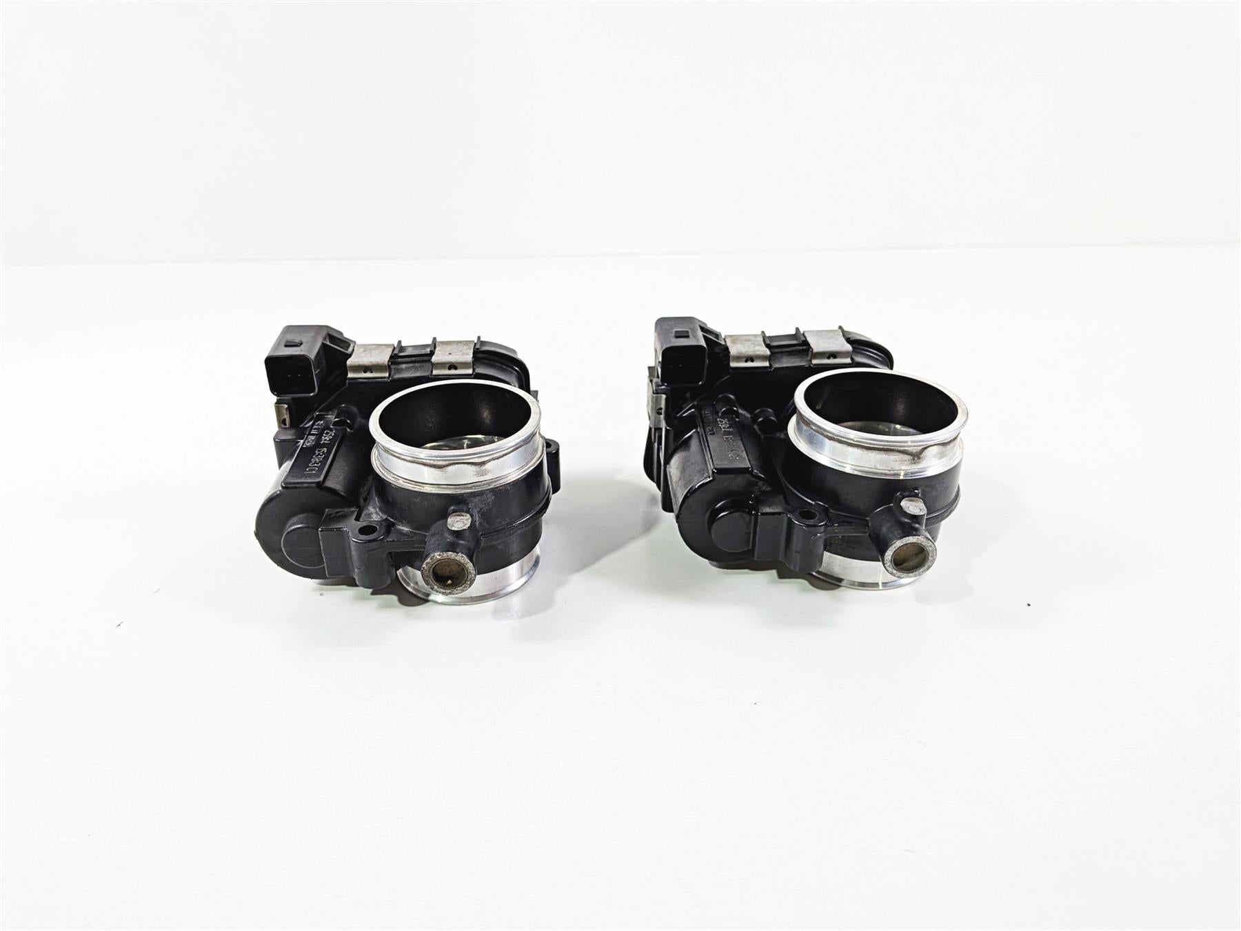 2015 BMW R1200GS K50 Throttle Bodies Body Fuel Injection Set 13548564959 {{ shop.shopifyCountryName }} - Mototech271