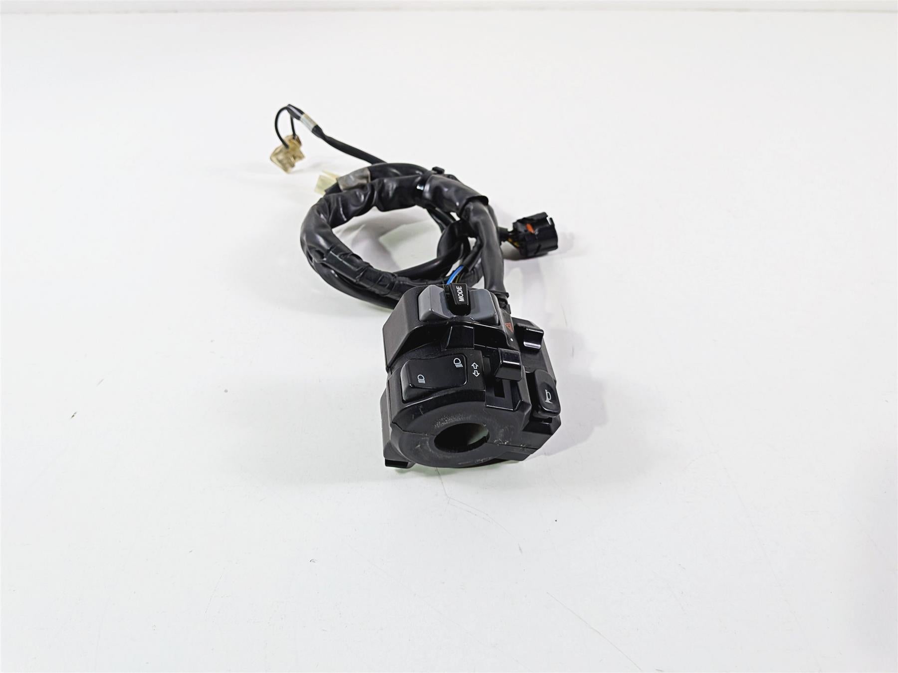 2016 Yamaha YZF R1 RN32 Left Hand Control Switch 2CR-83969-00-00 {{ shop.shopifyCountryName }} - Mototech271