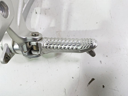 2017 BMW S1000R K47 Right Rider Footpeg & Brake Pedal Set 46718562398 8542083 {{ shop.shopifyCountryName }} - Mototech271